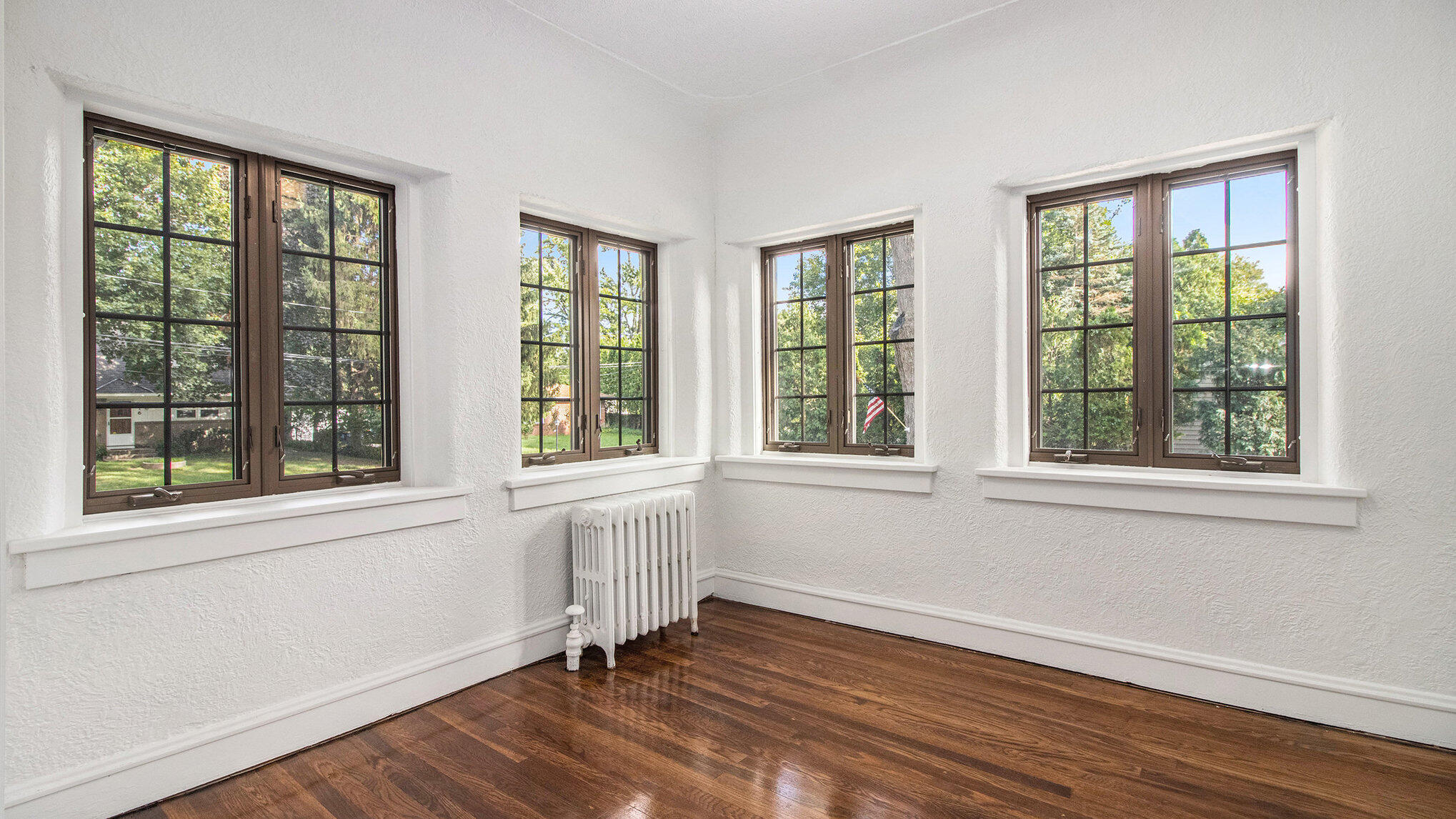 415 Charlotte Avenue NW Grand Rapids MI 49504