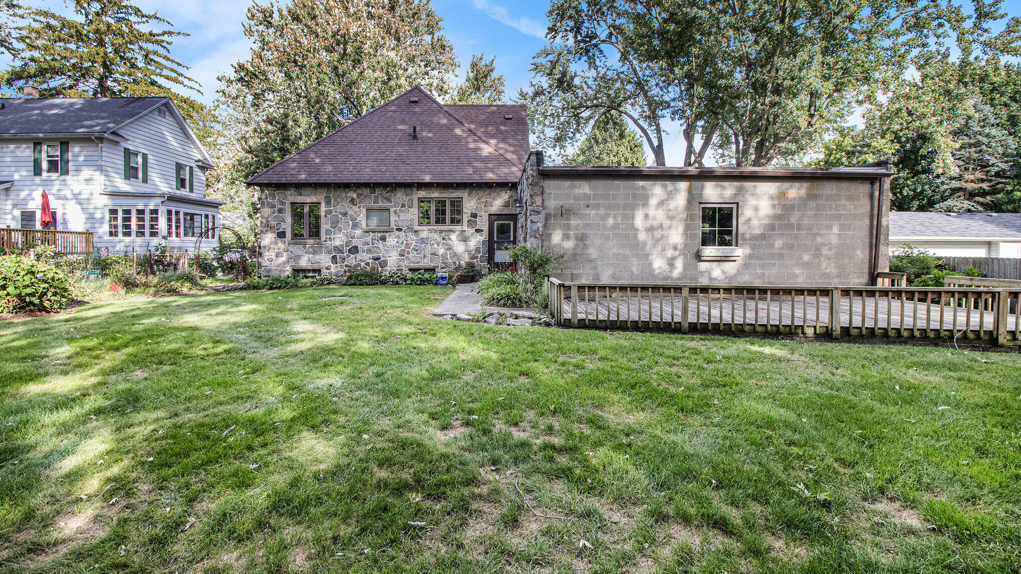 415 Charlotte Avenue NW Grand Rapids MI 49504