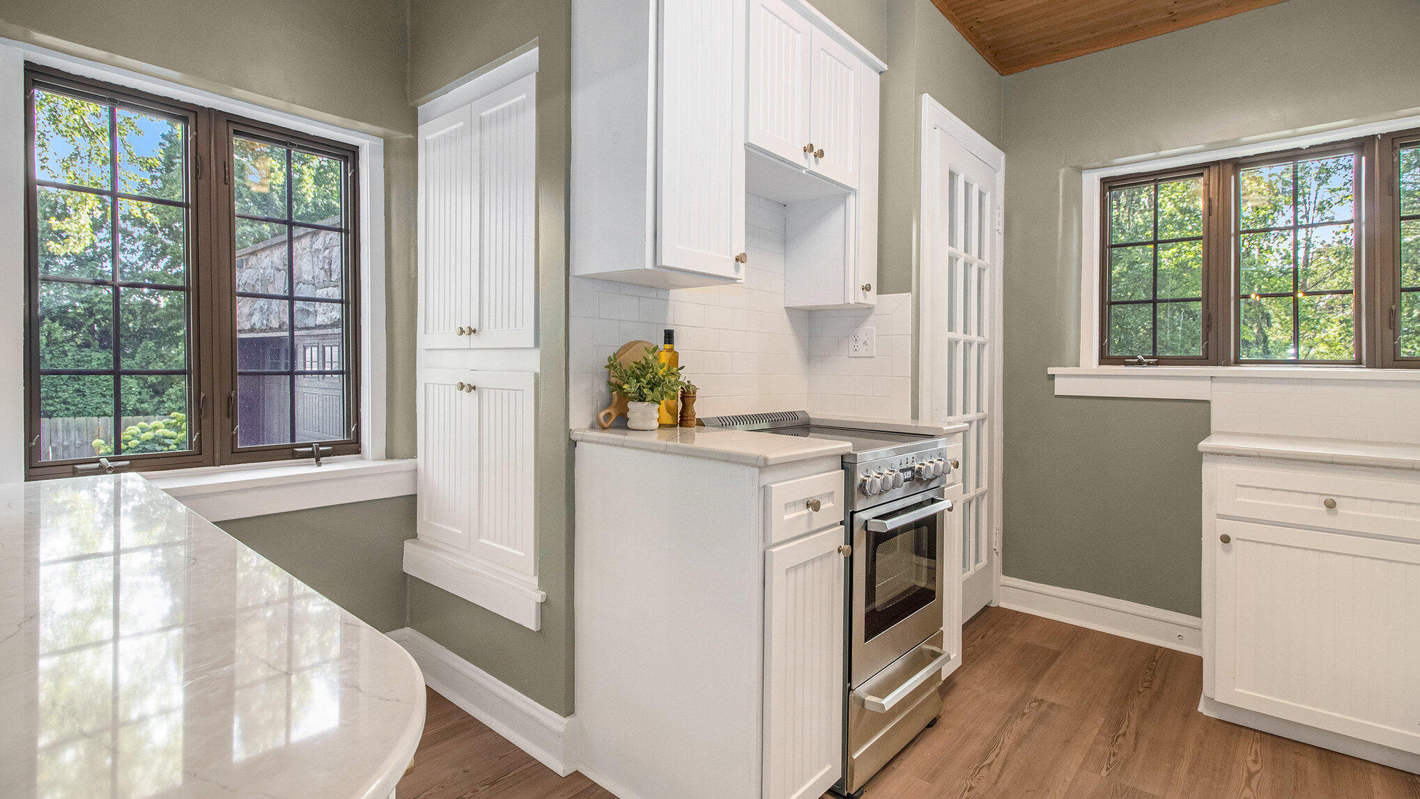 415 Charlotte Avenue NW Grand Rapids MI 49504