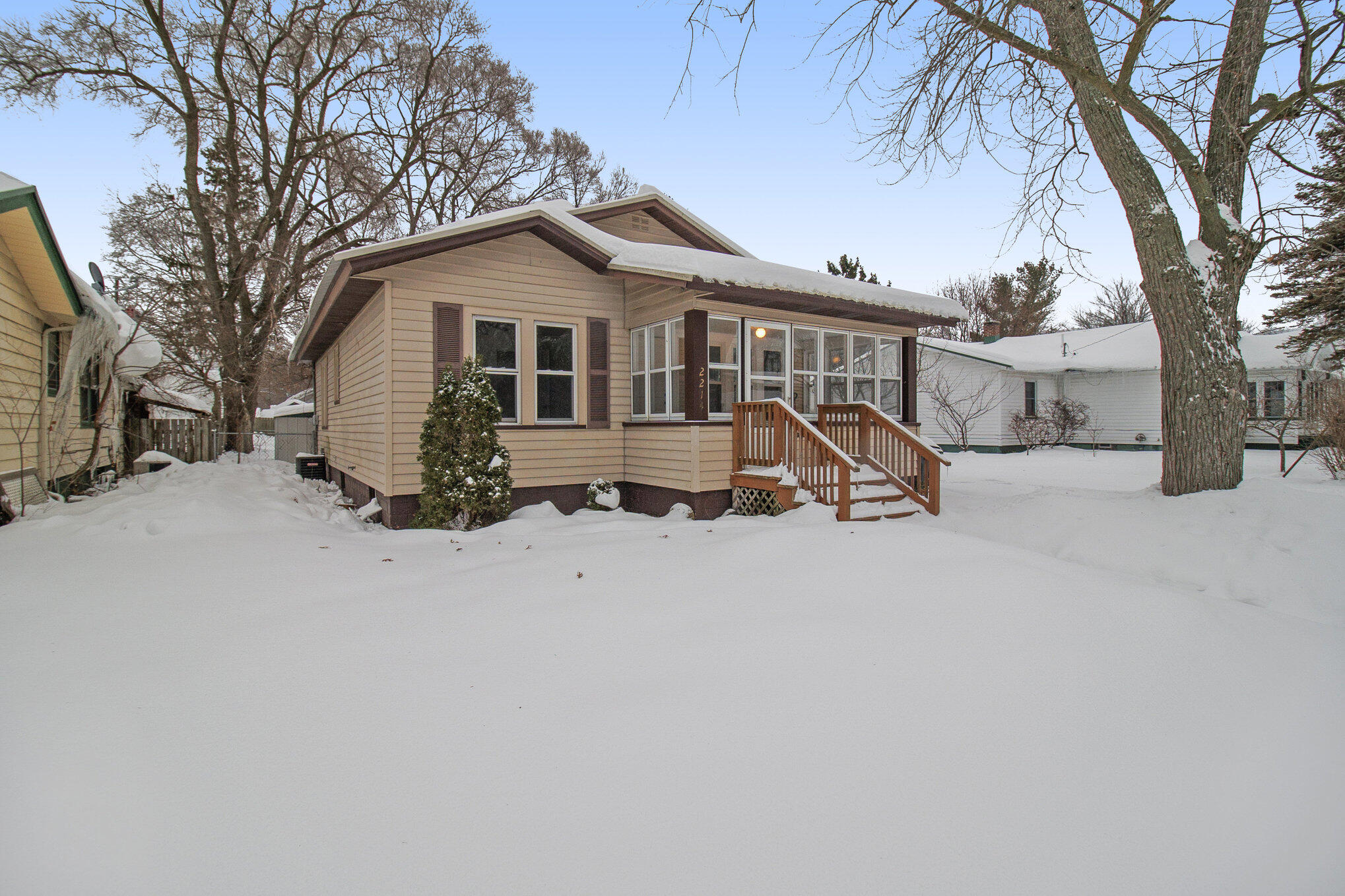 2214 Torrent Street Muskegon MI 49441