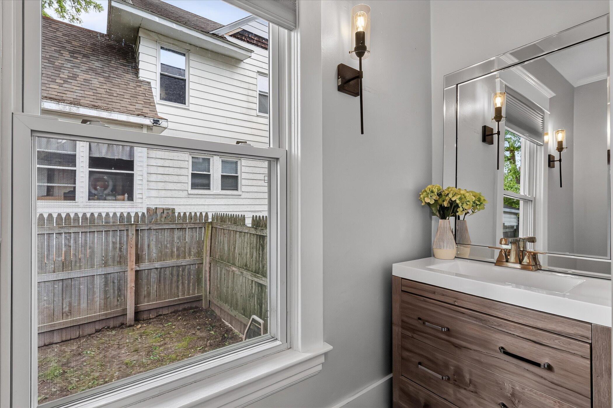 712 Innes Street NE Grand Rapids MI 49503