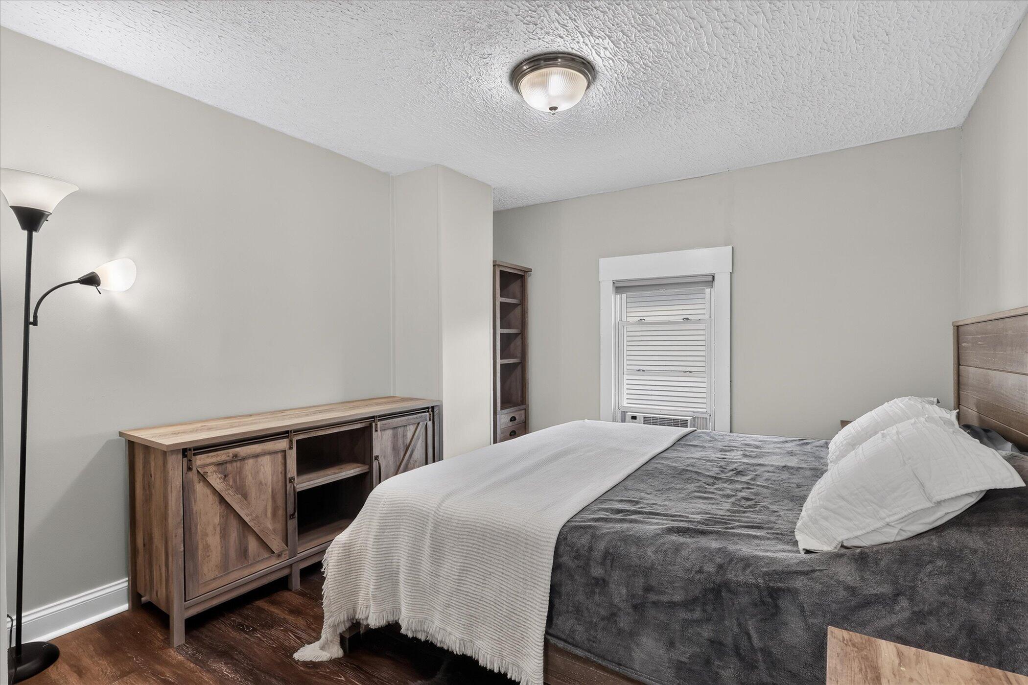 712 Innes Street NE Grand Rapids MI 49503