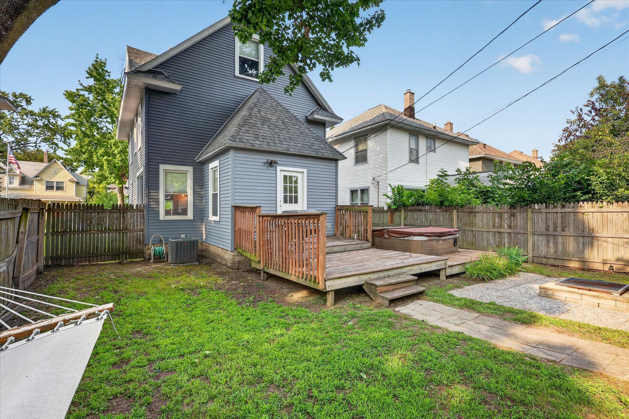 712 Innes Street NE Grand Rapids MI 49503