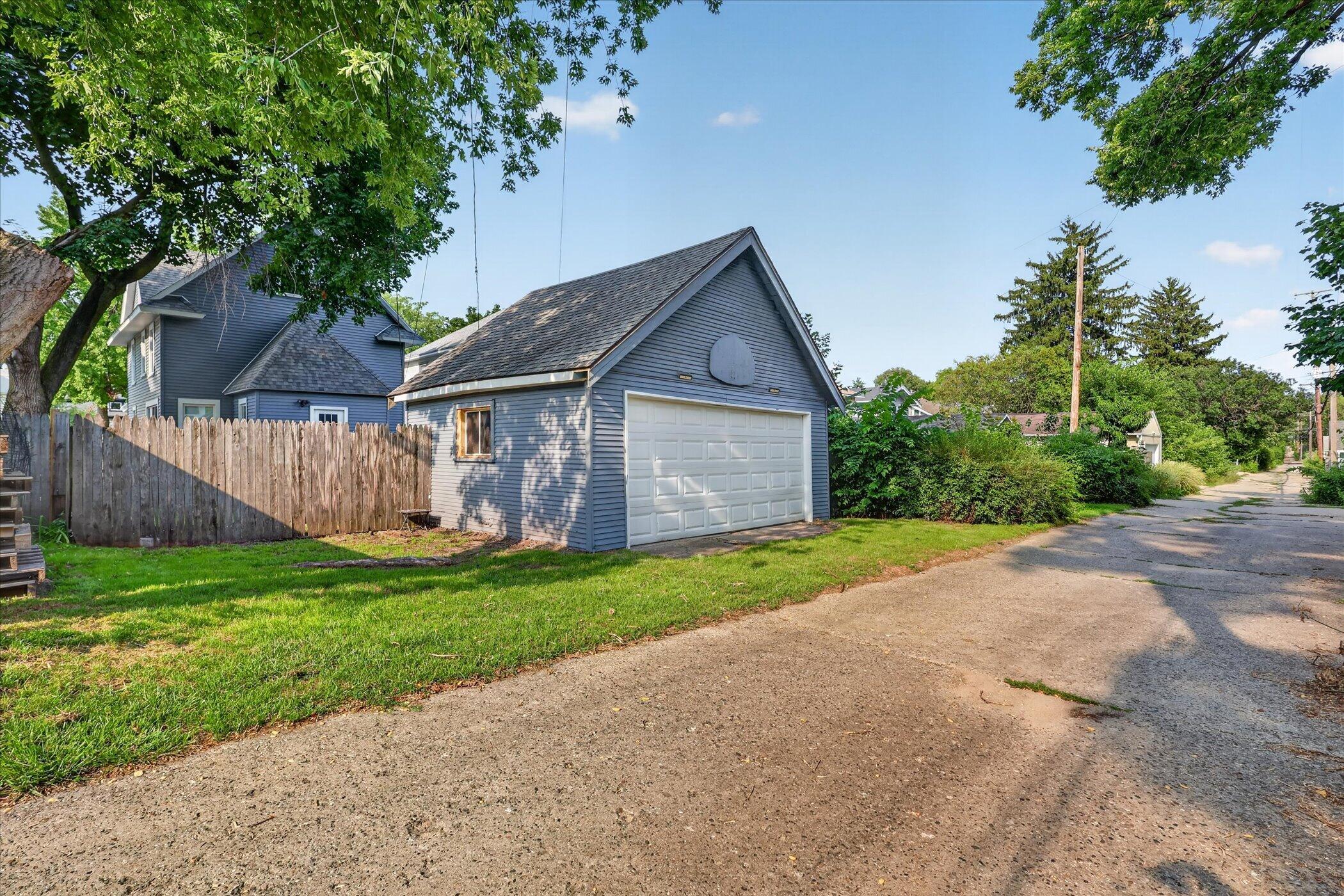 712 Innes Street NE Grand Rapids MI 49503