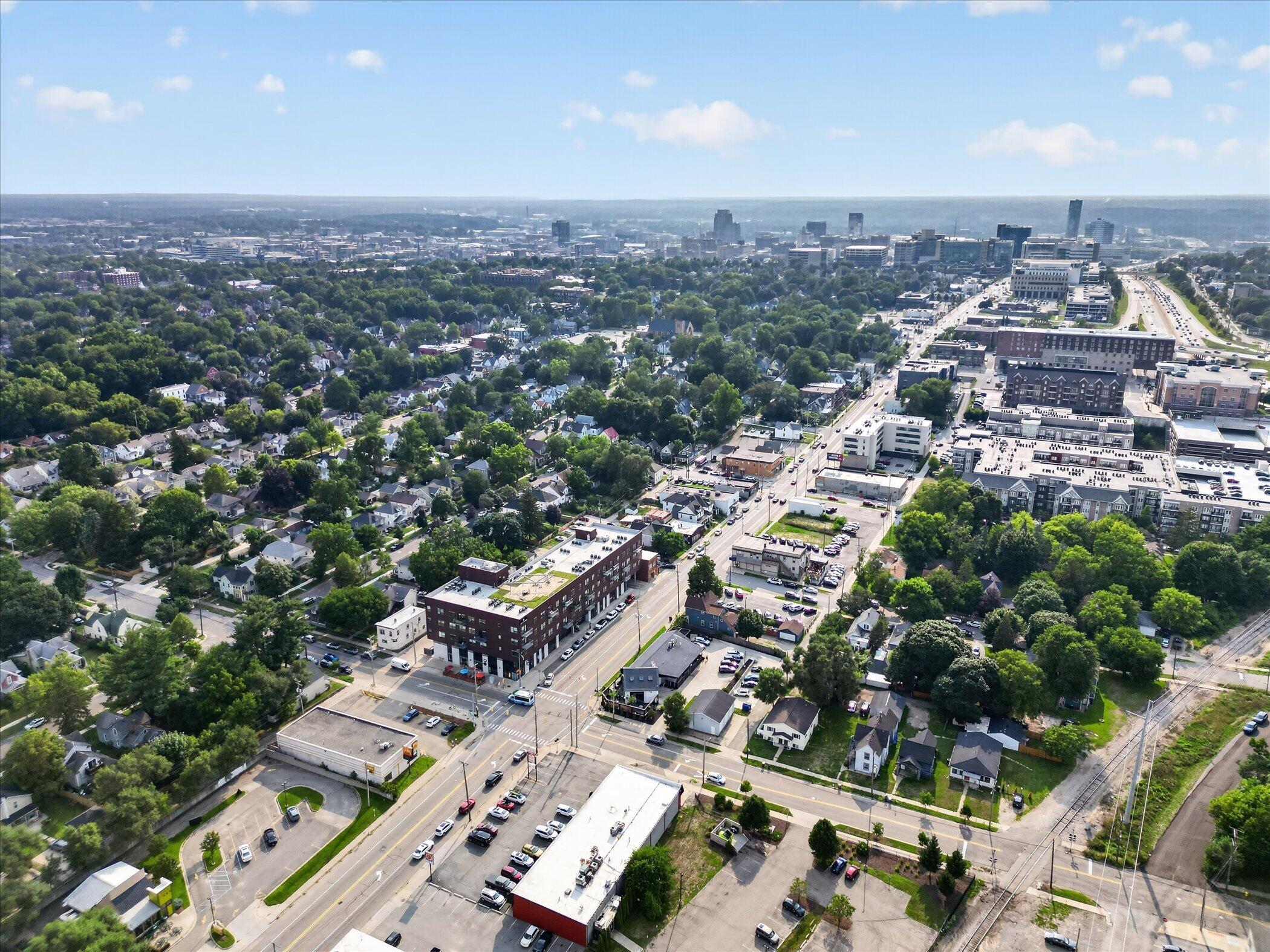 712 Innes Street NE Grand Rapids MI 49503