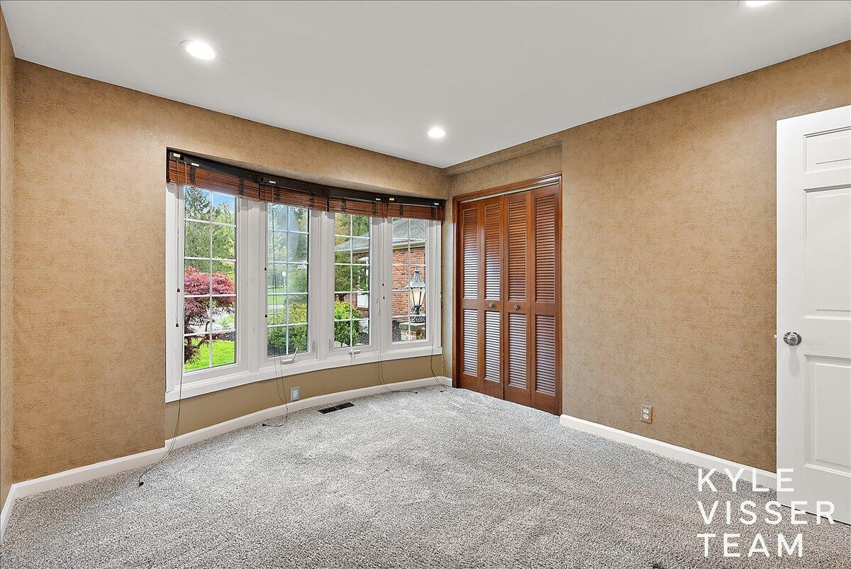 1585 River Oaks Drive SE Ada MI 49301