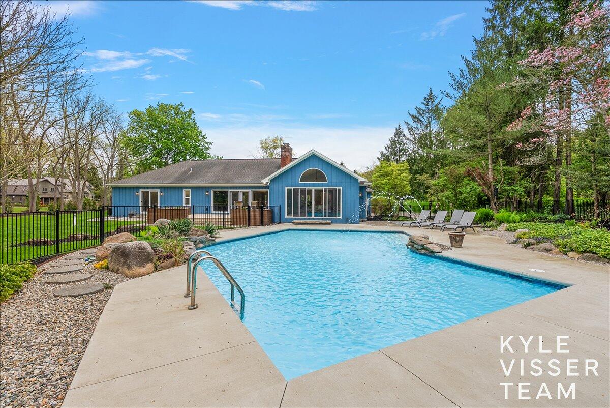1585 River Oaks Drive SE Ada MI 49301