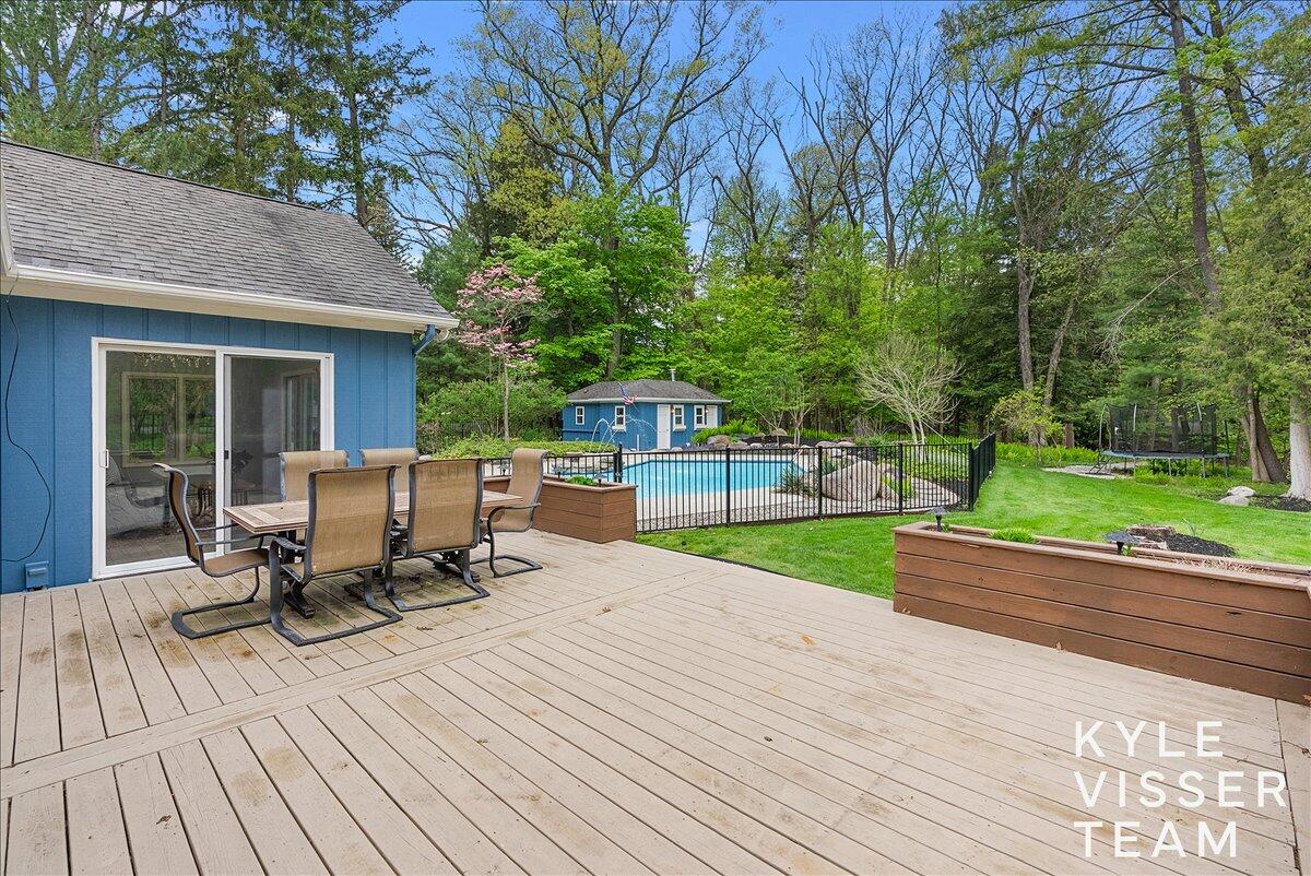 1585 River Oaks Drive SE Ada MI 49301