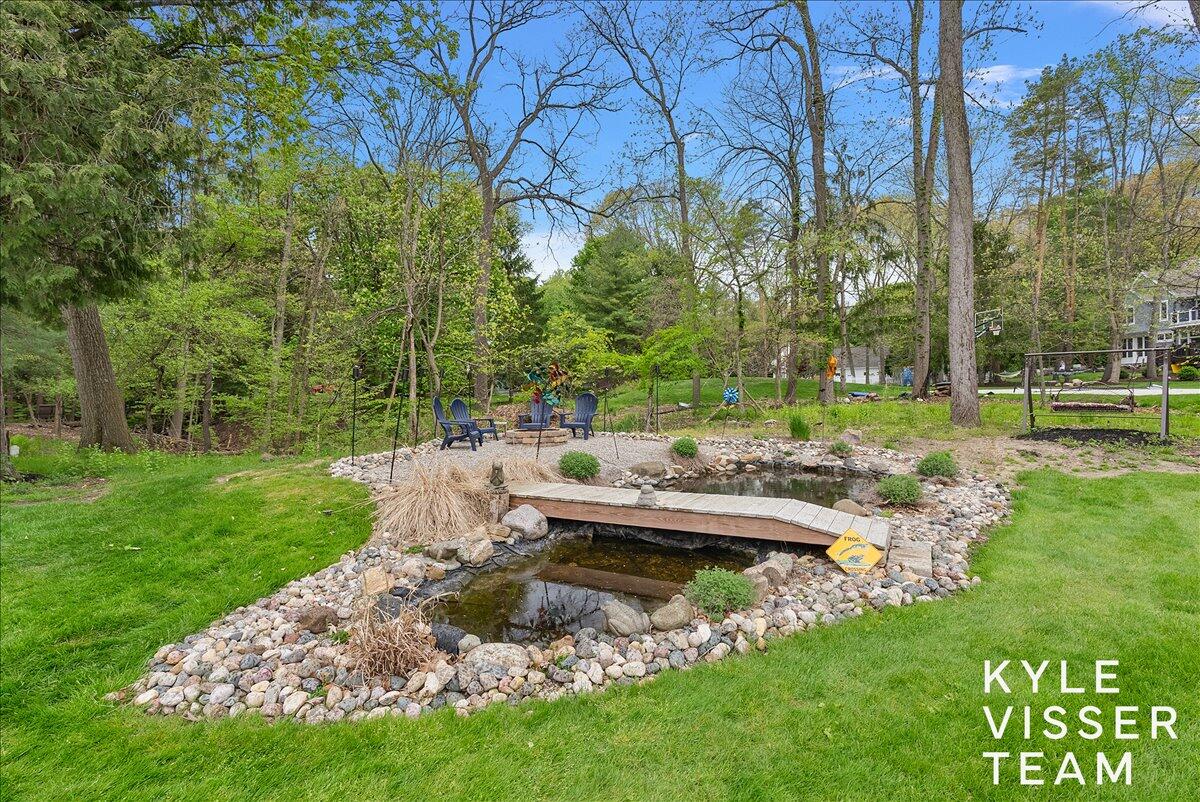 1585 River Oaks Drive SE Ada MI 49301