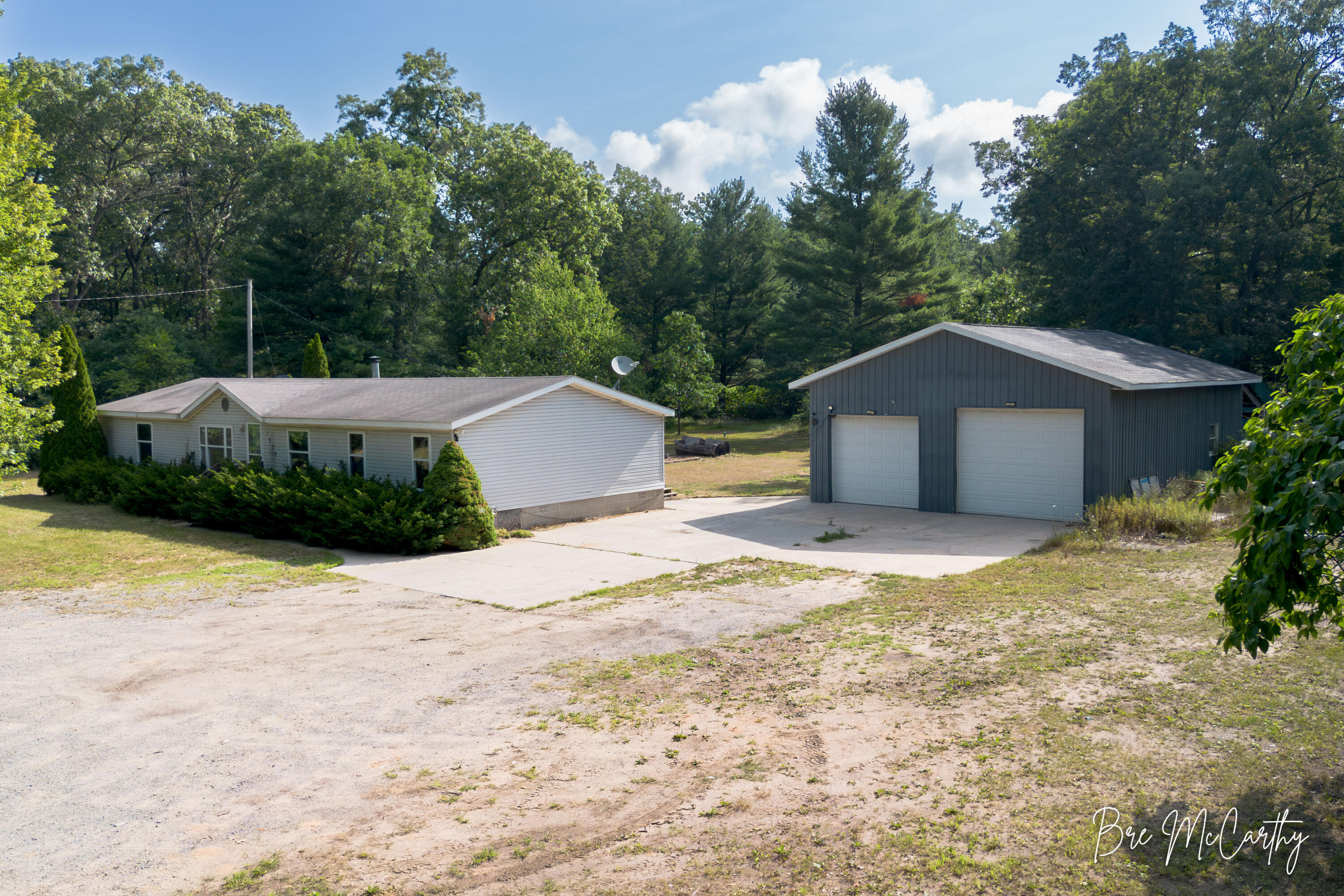 1634 S Chatterson Road Muskegon MI 49442