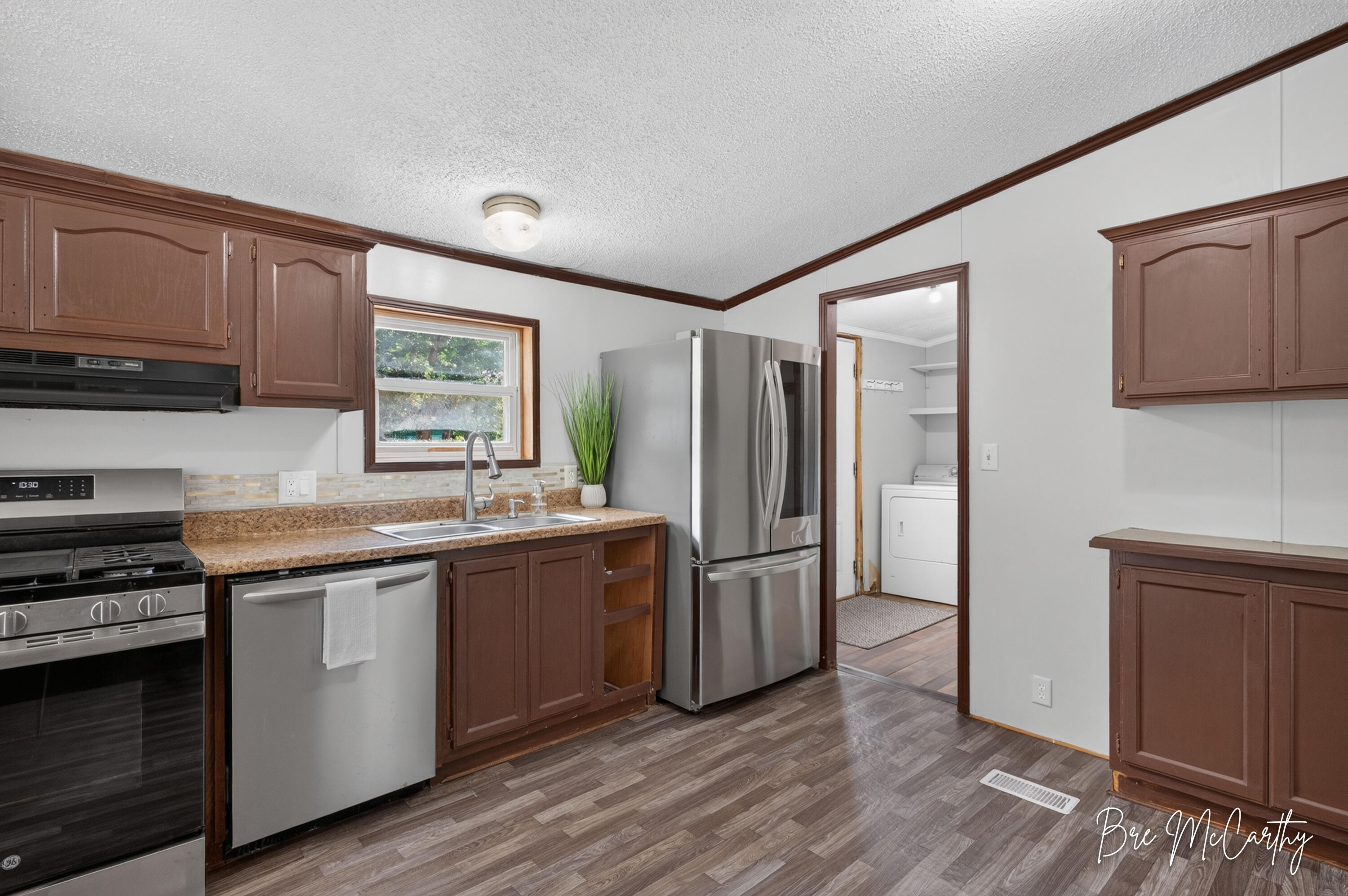 1634 S Chatterson Road Muskegon MI 49442