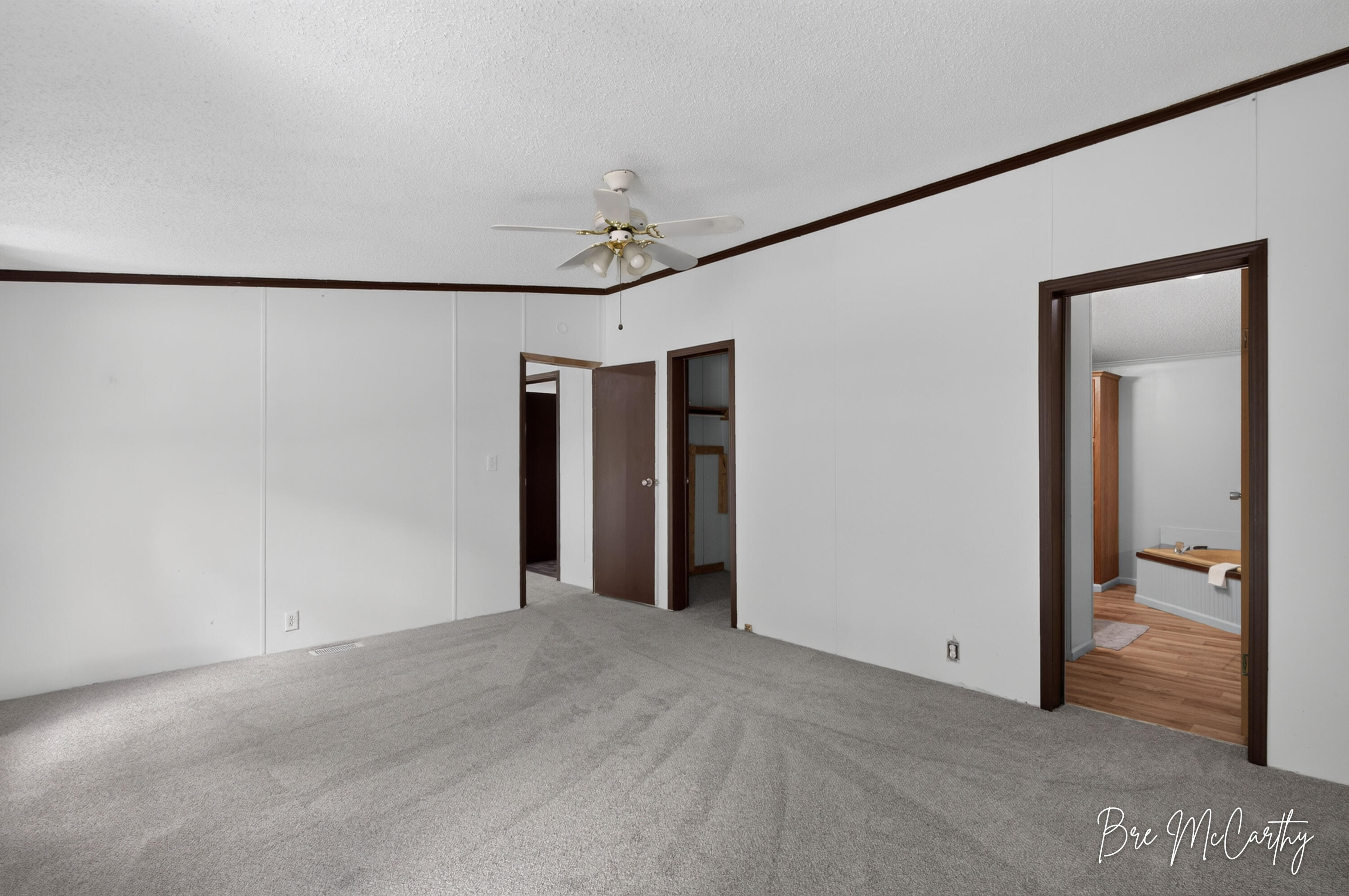 1634 S Chatterson Road Muskegon MI 49442