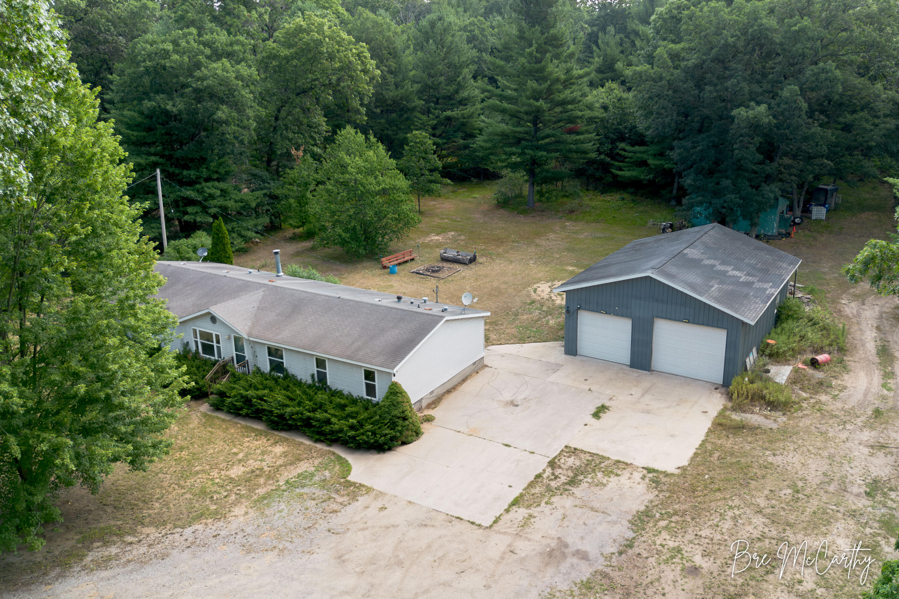 1634 S Chatterson Road Muskegon MI 49442