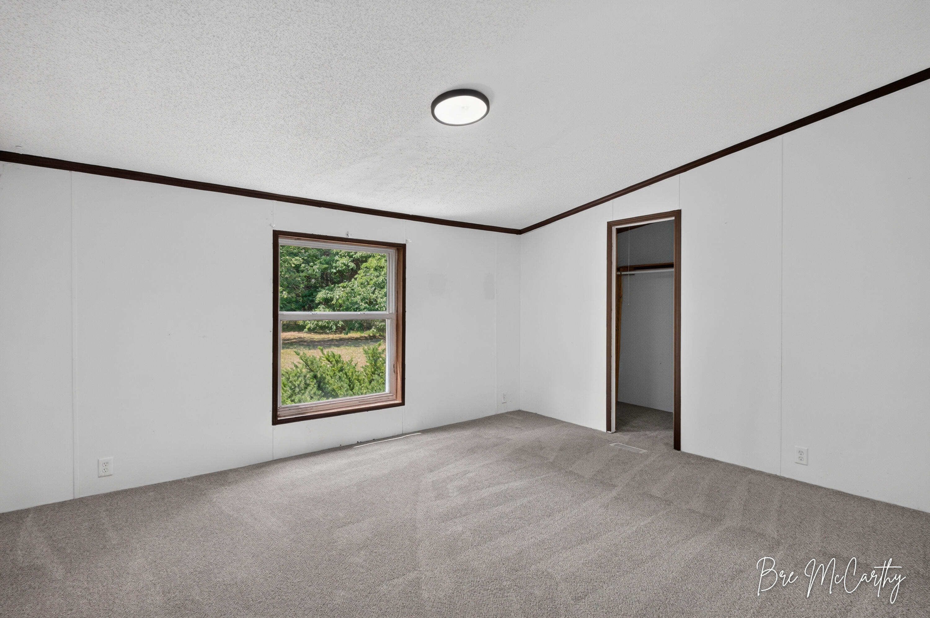 1634 S Chatterson Road Muskegon MI 49442