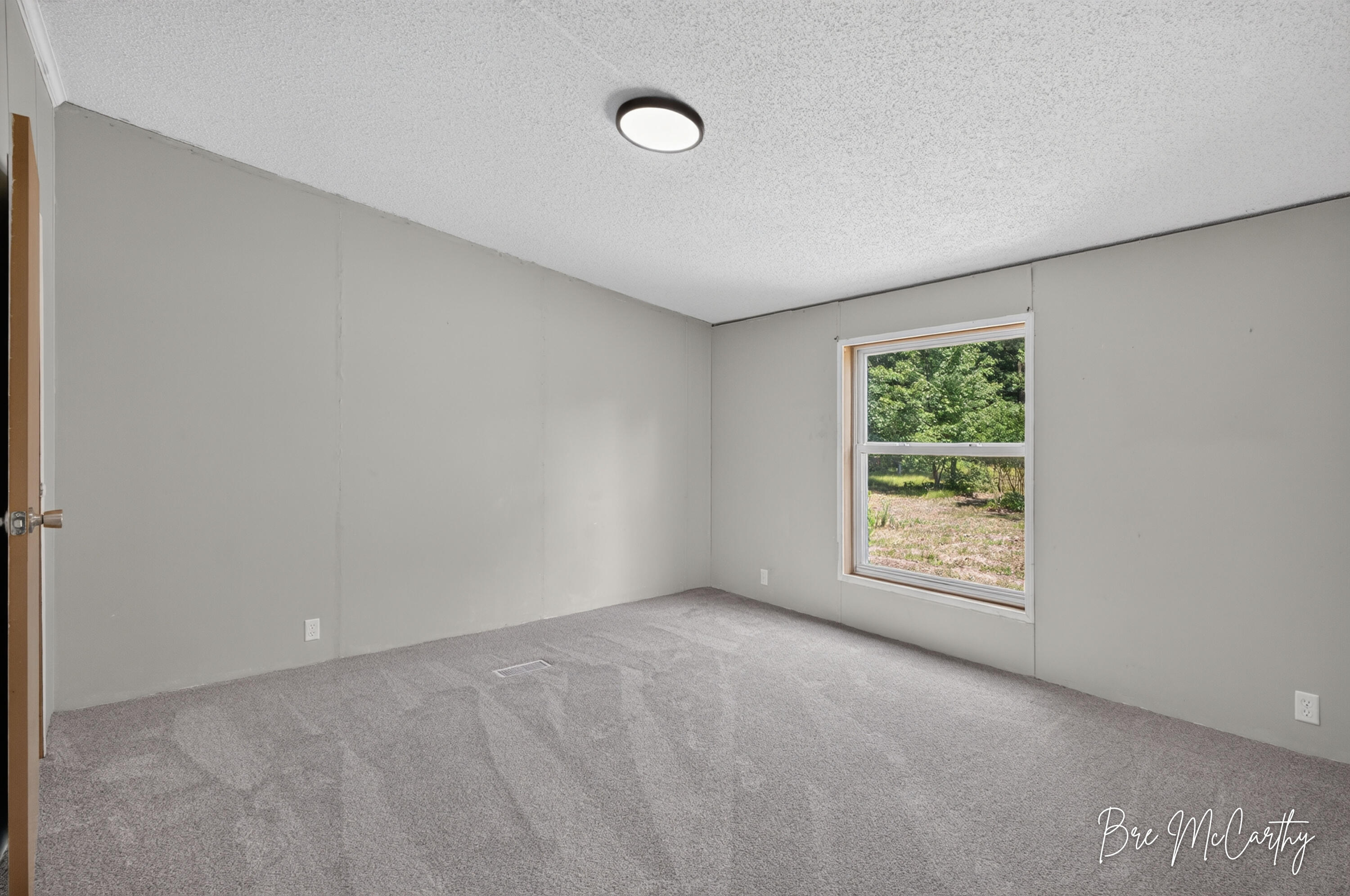 1634 S Chatterson Road Muskegon MI 49442