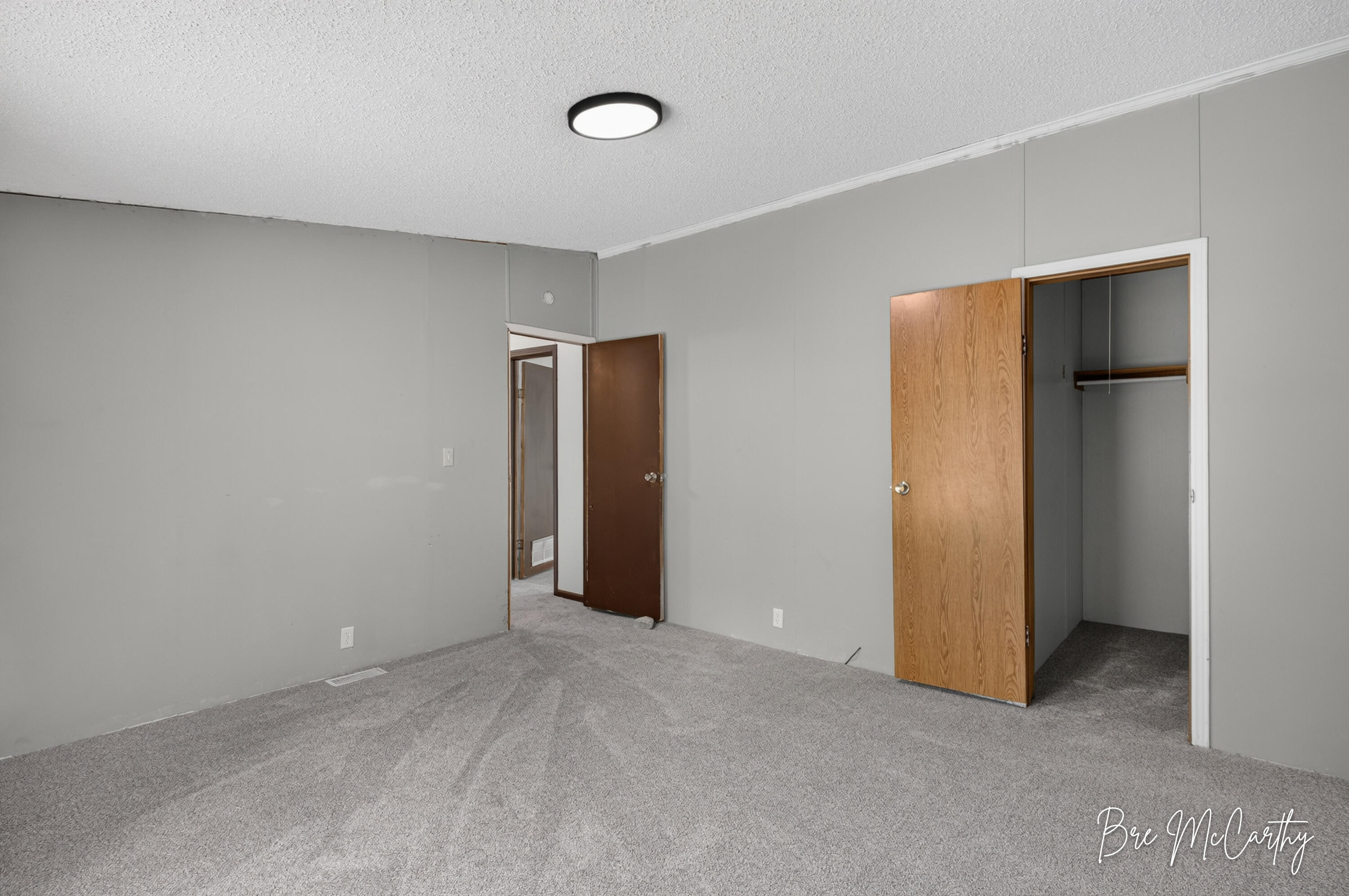 1634 S Chatterson Road Muskegon MI 49442