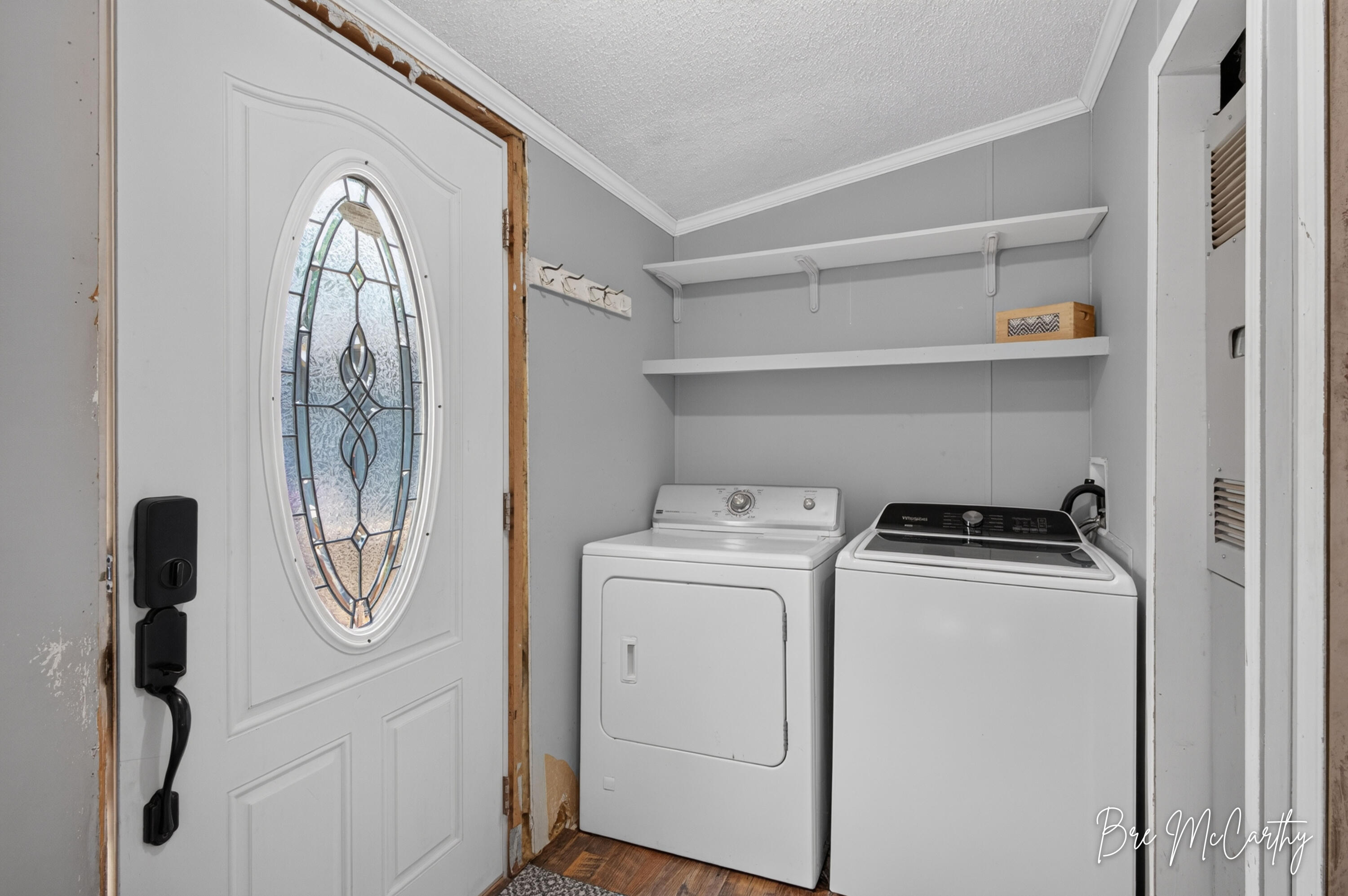 1634 S Chatterson Road Muskegon MI 49442