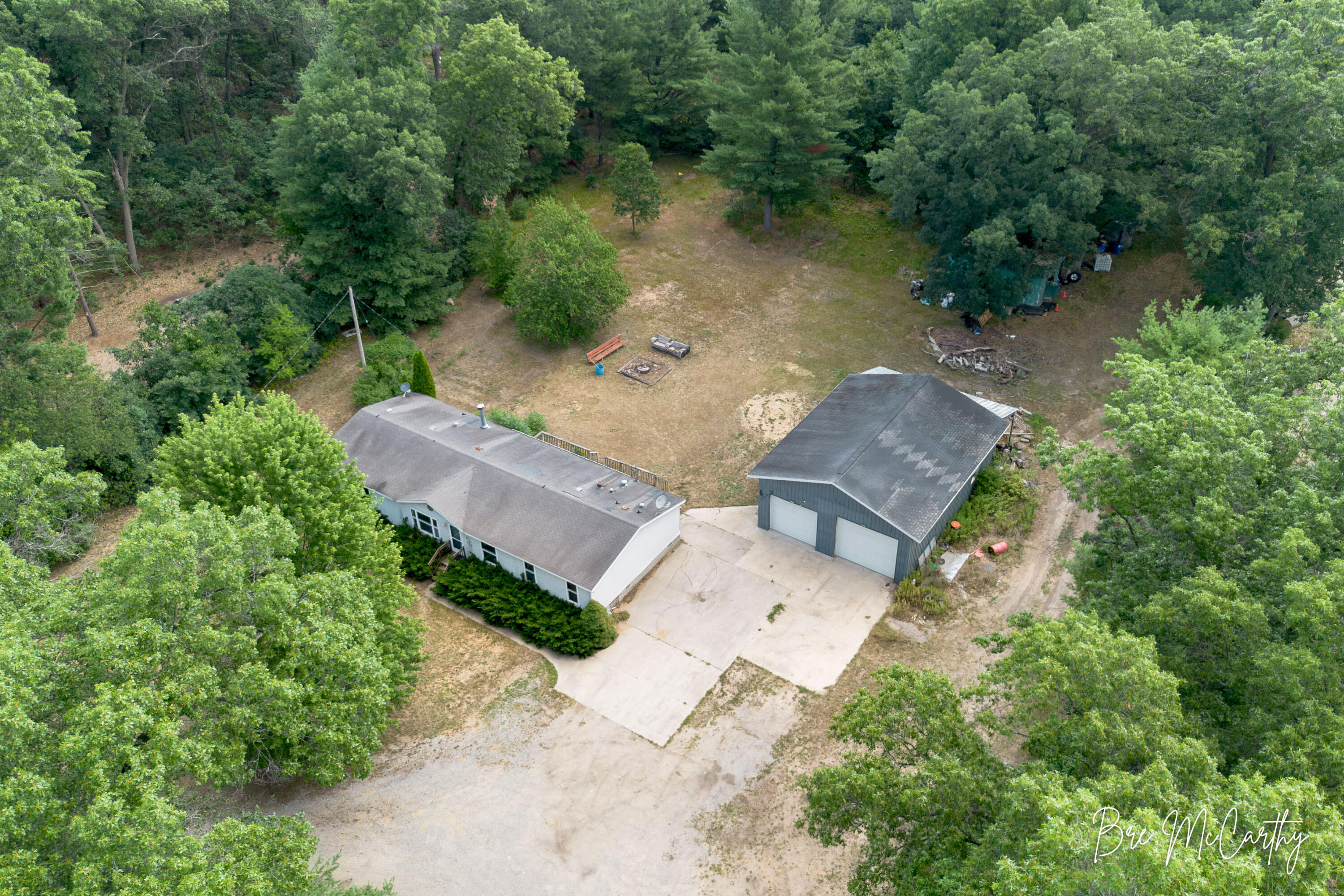 1634 S Chatterson Road Muskegon MI 49442
