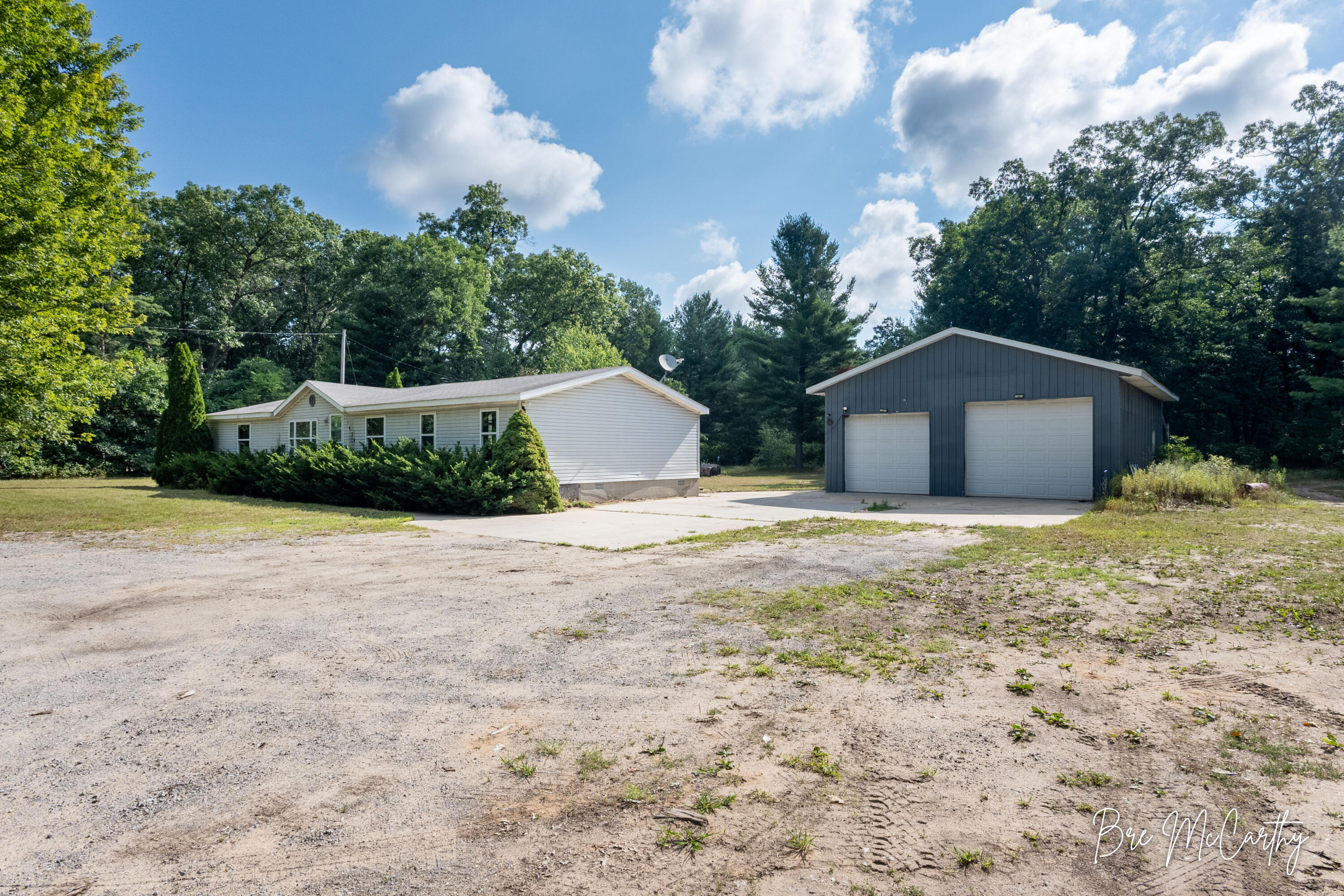 1634 S Chatterson Road Muskegon MI 49442