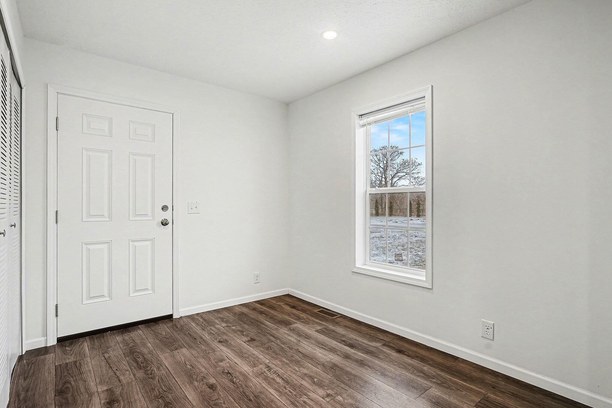 1283 E Ellis Road Norton Shores MI 49441