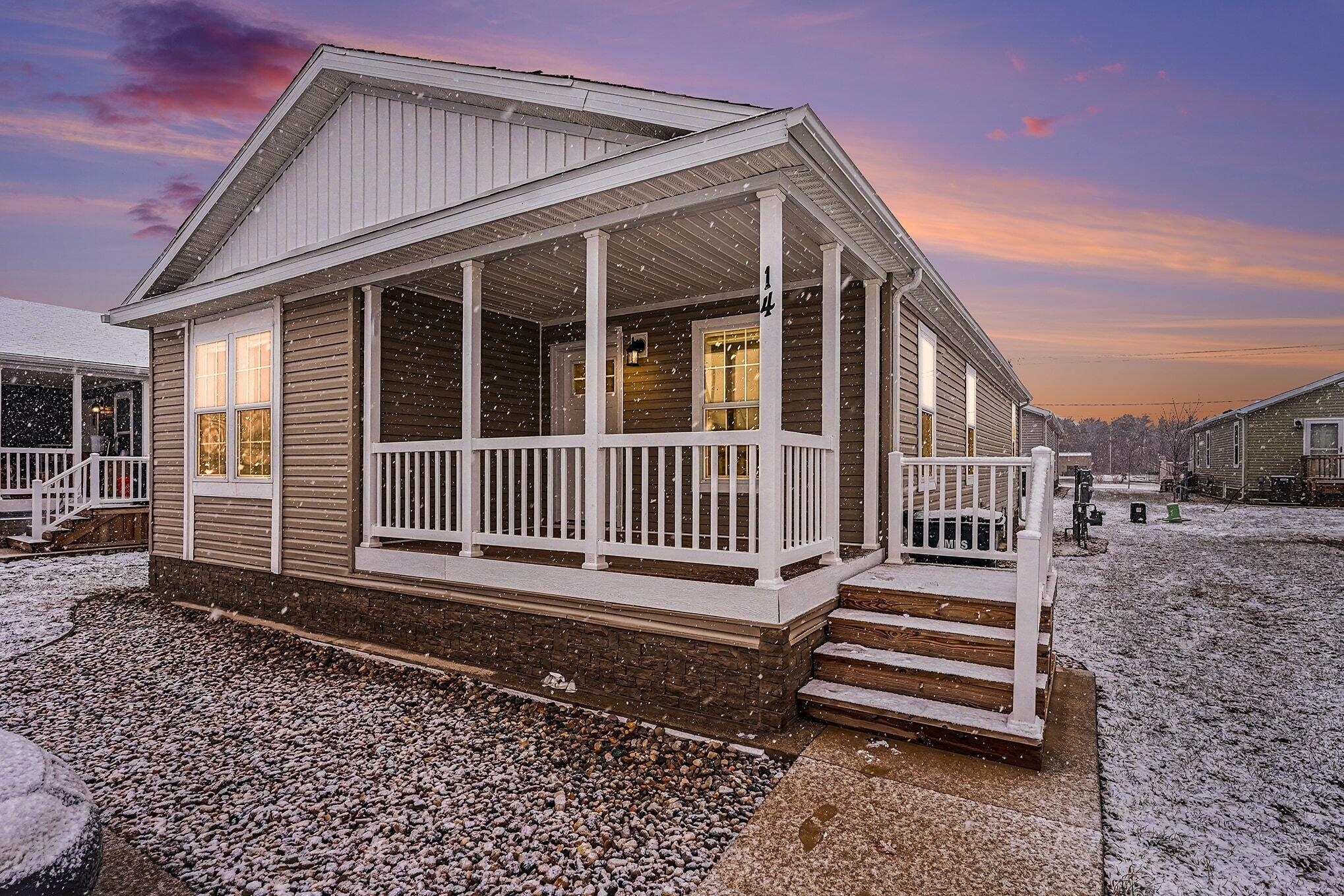 1283 E Ellis Road Norton Shores MI 49441