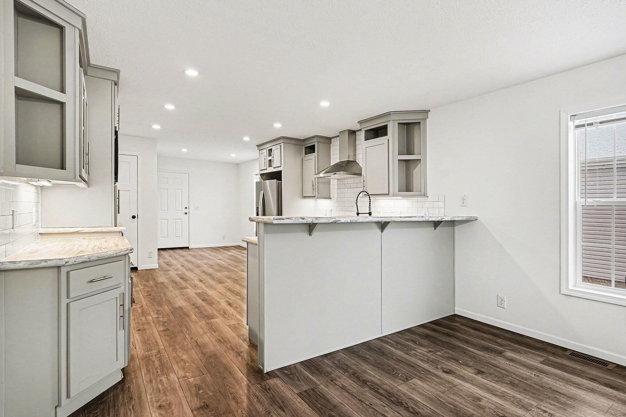 1283 E Ellis Road Norton Shores MI 49441