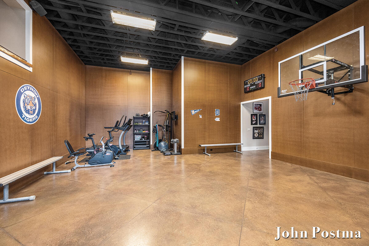 5914 Whitworth Court SE Grand Rapids MI 49546