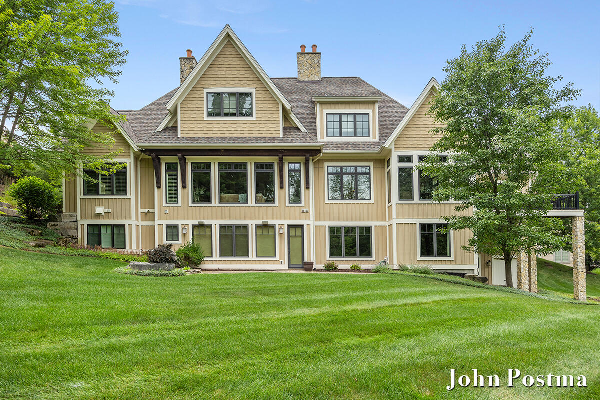 5914 Whitworth Court SE Grand Rapids MI 49546