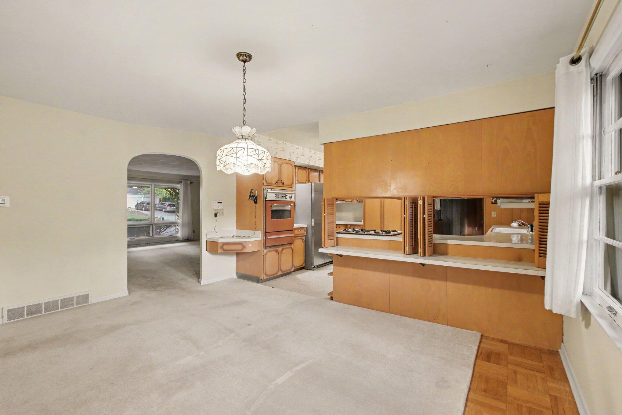 560 Lodge Lane Kalamazoo MI 49009