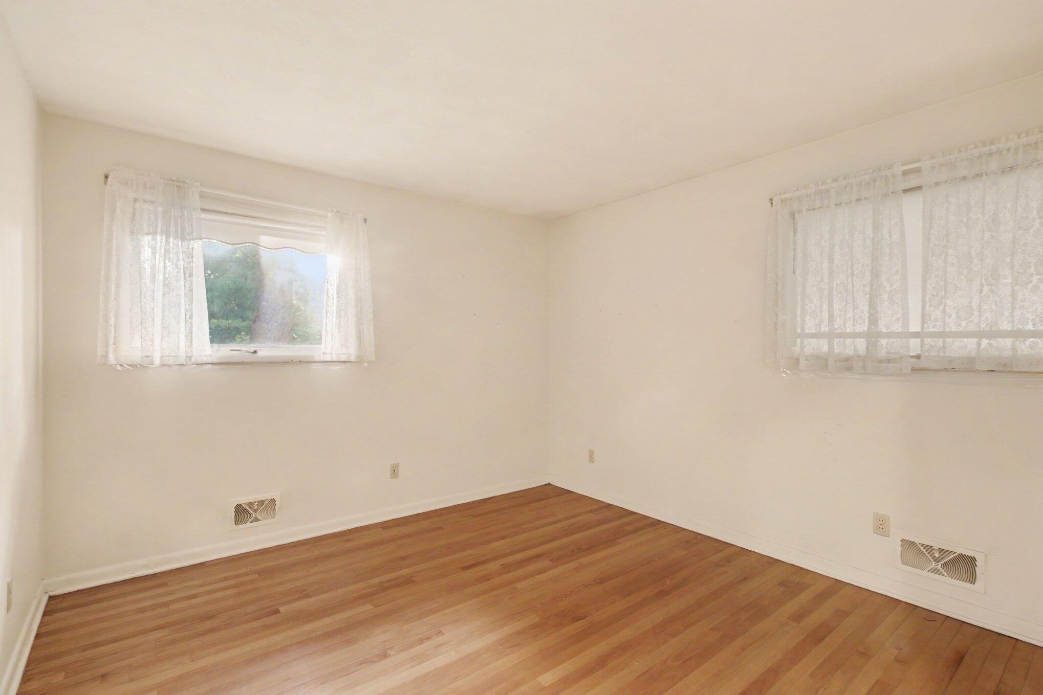 560 Lodge Lane Kalamazoo MI 49009