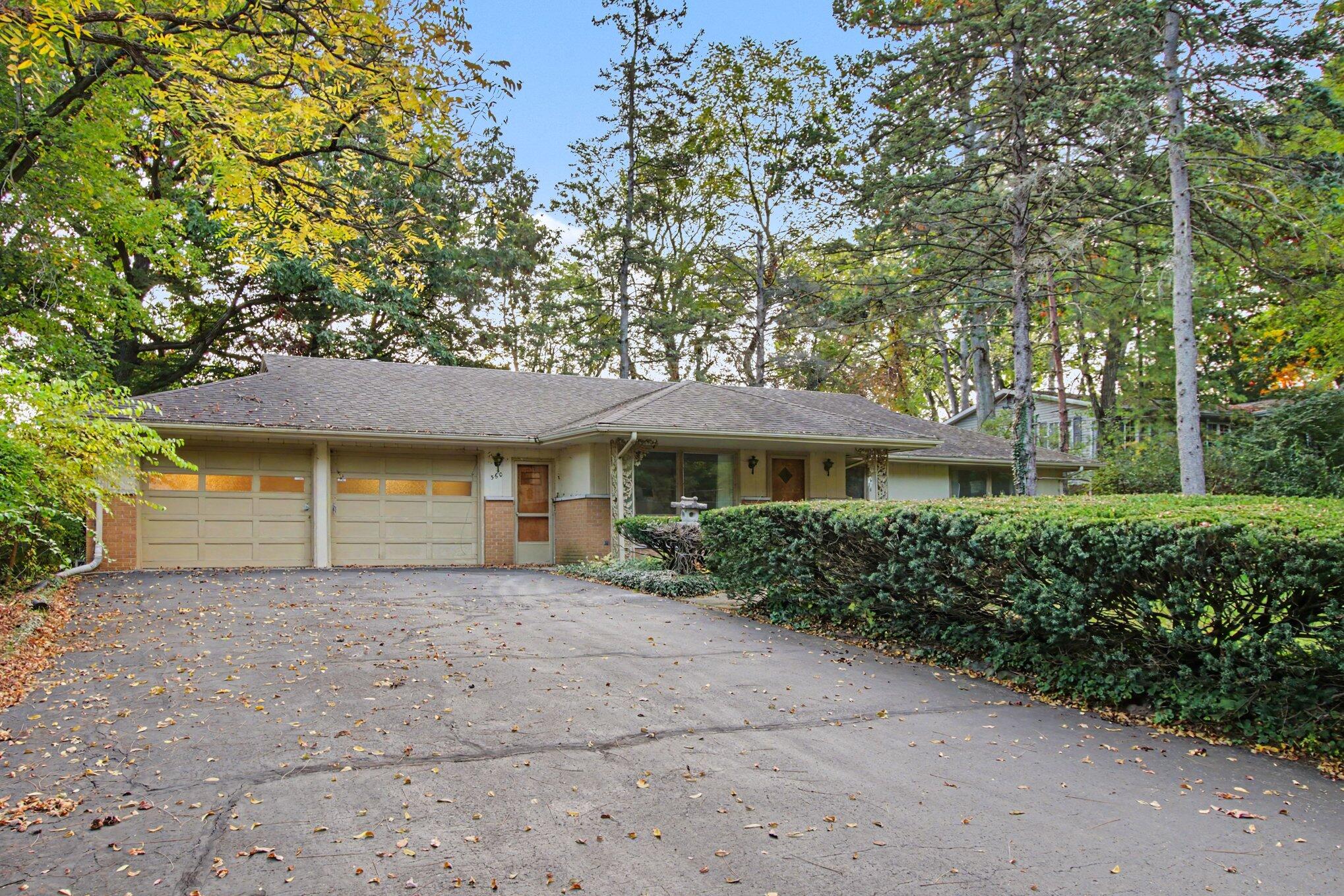 560 Lodge Lane Kalamazoo MI 49009