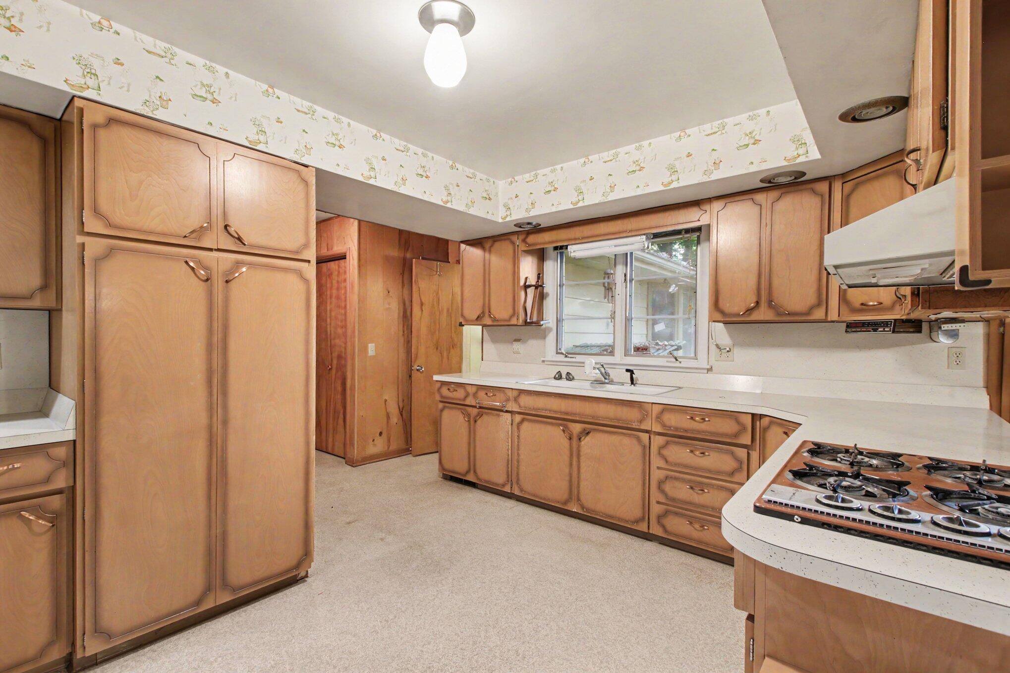 560 Lodge Lane Kalamazoo MI 49009