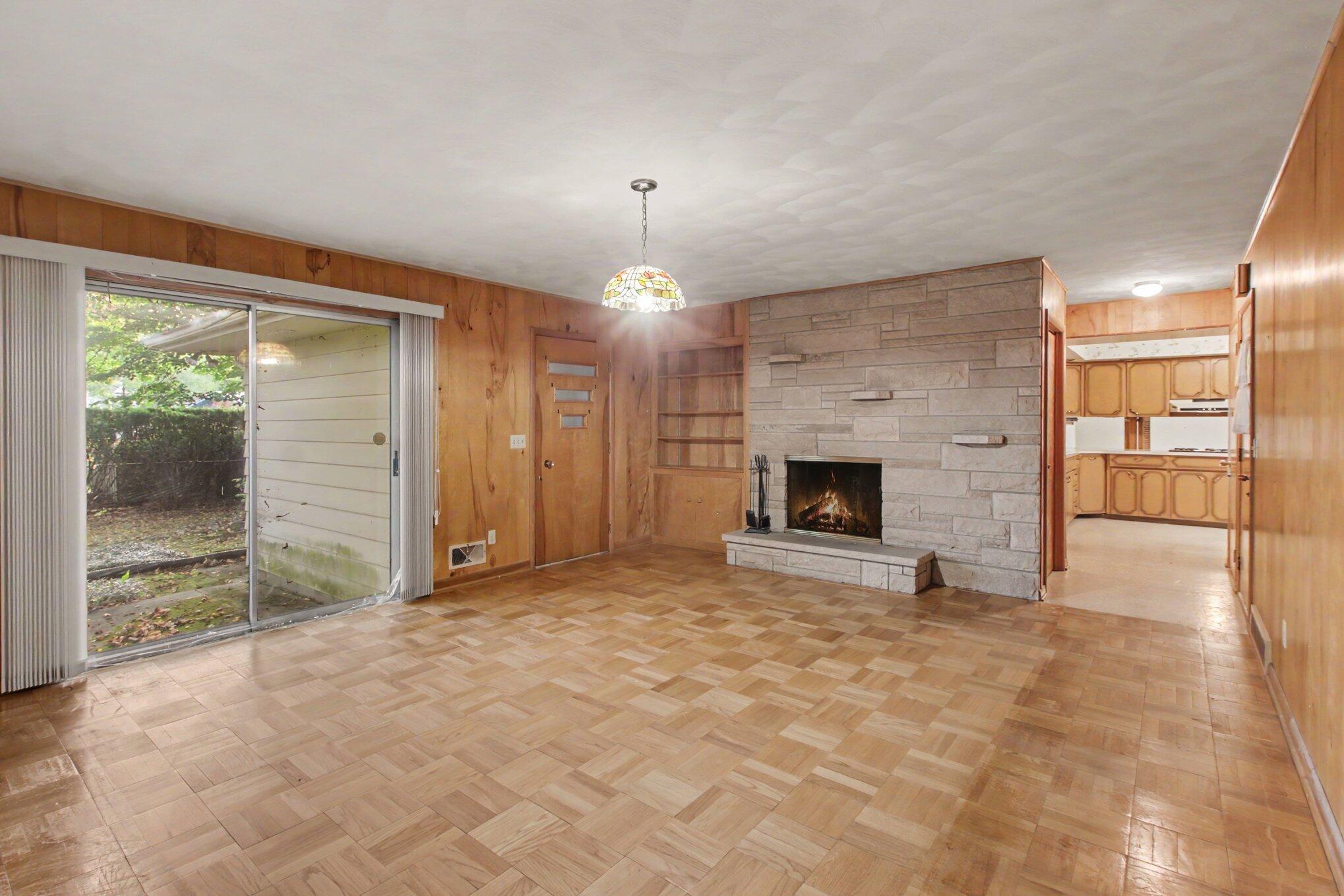 560 Lodge Lane Kalamazoo MI 49009