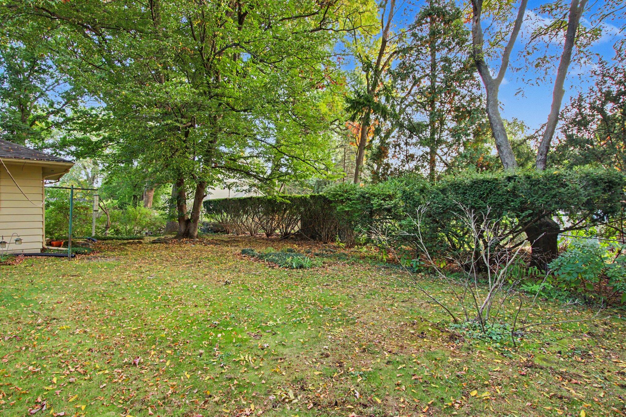 560 Lodge Lane Kalamazoo MI 49009