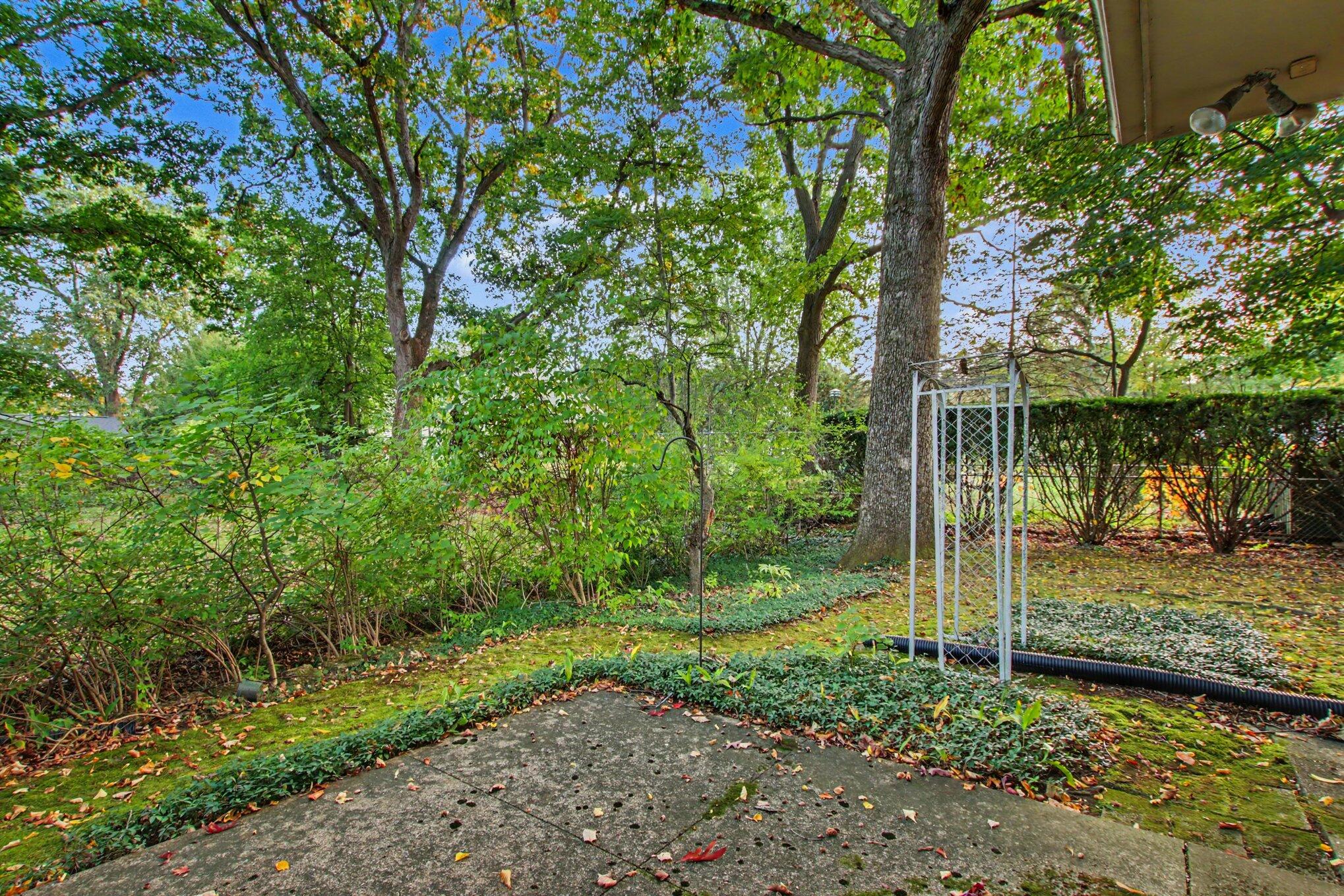 560 Lodge Lane Kalamazoo MI 49009