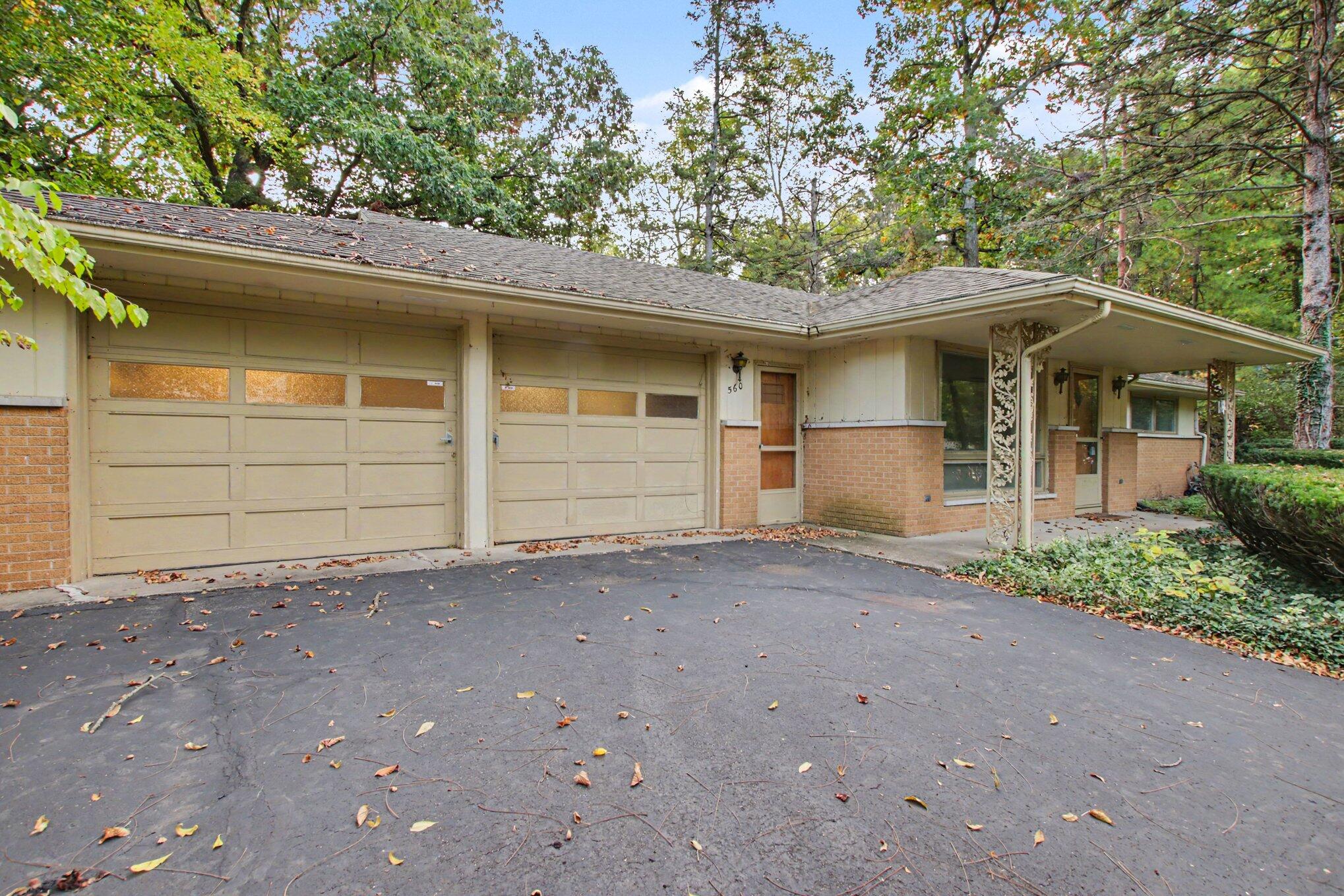 560 Lodge Lane Kalamazoo MI 49009