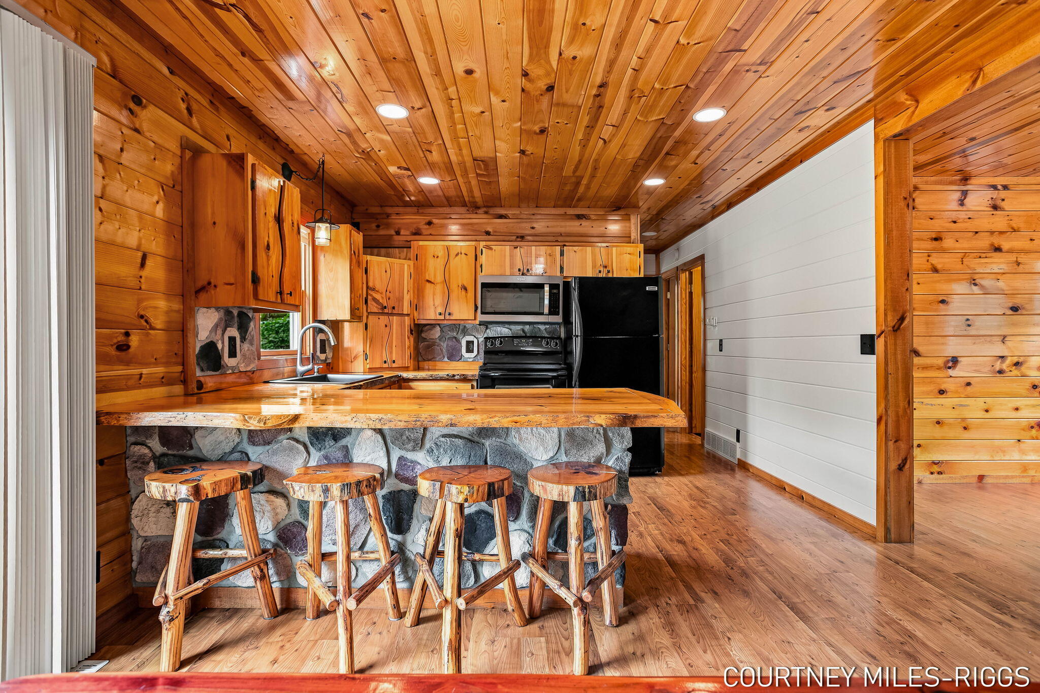 15475 Ransom Street Holland MI 49424