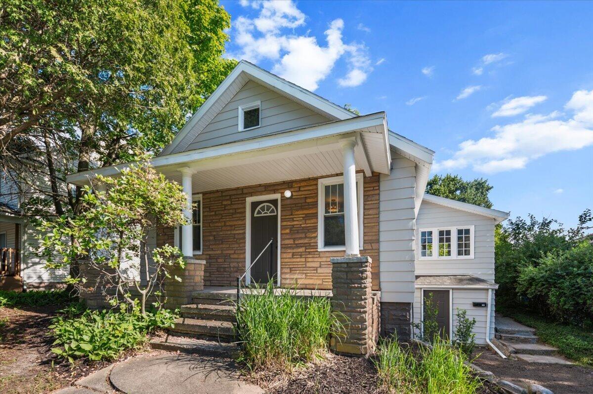 710 Leonard Street NE Grand Rapids MI 49503