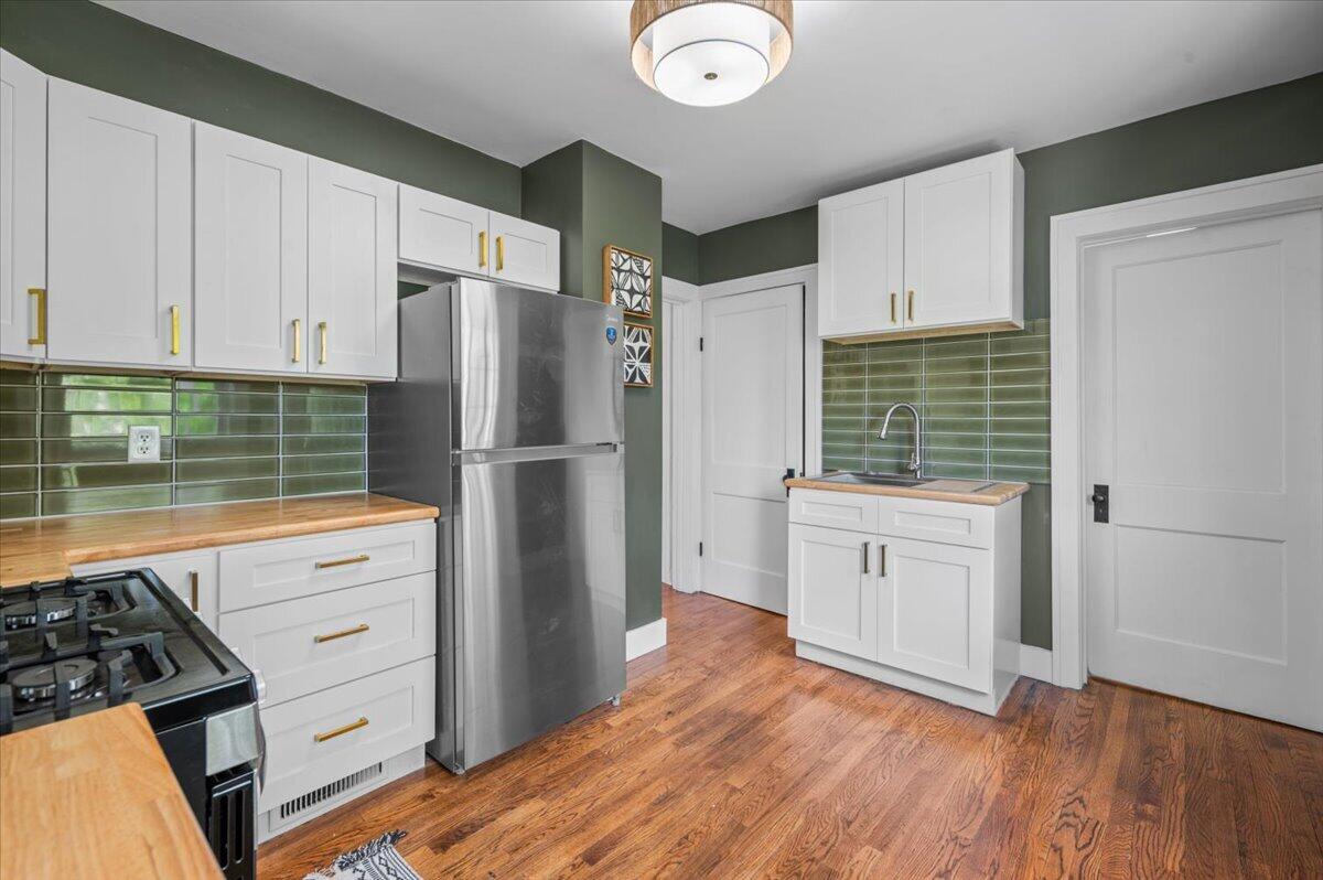710 Leonard Street NE Grand Rapids MI 49503