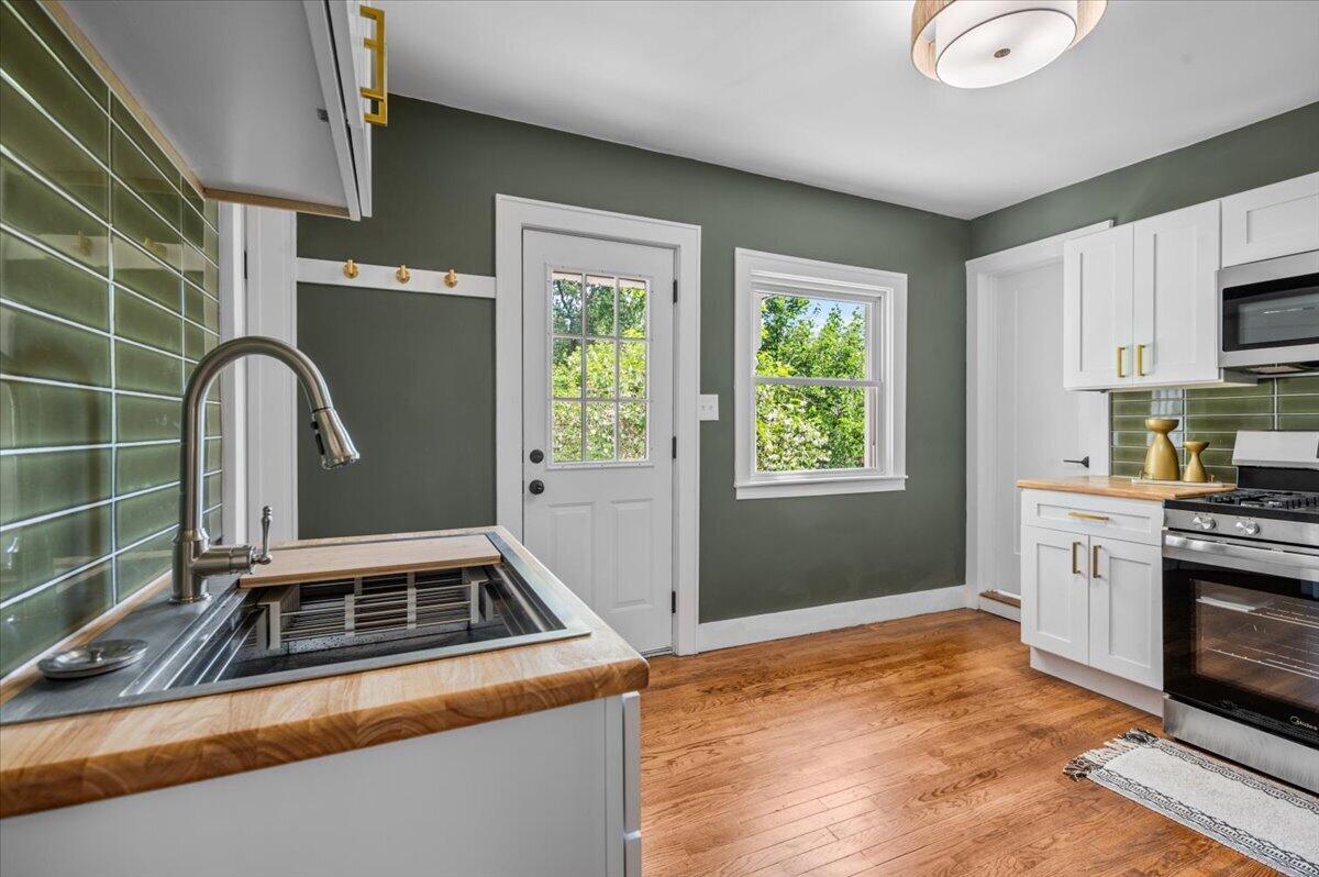710 Leonard Street NE Grand Rapids MI 49503