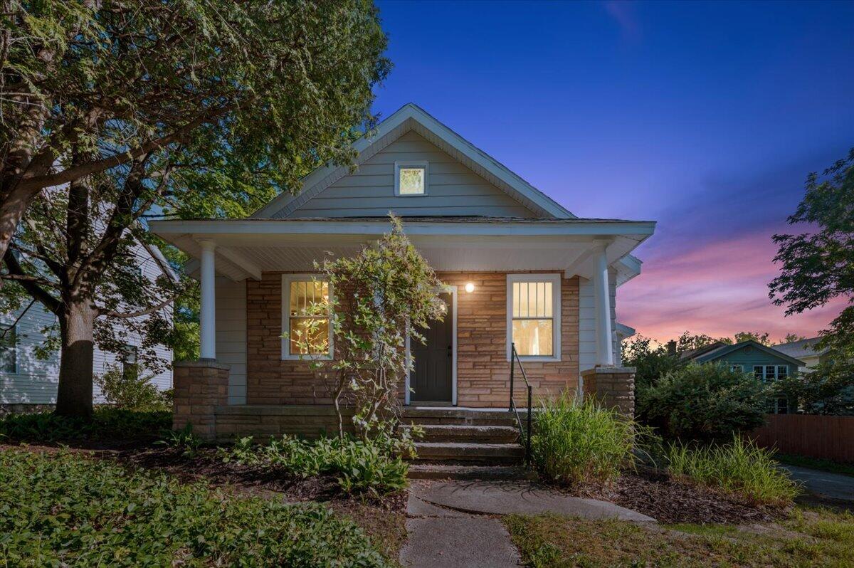 710 Leonard Street NE Grand Rapids MI 49503
