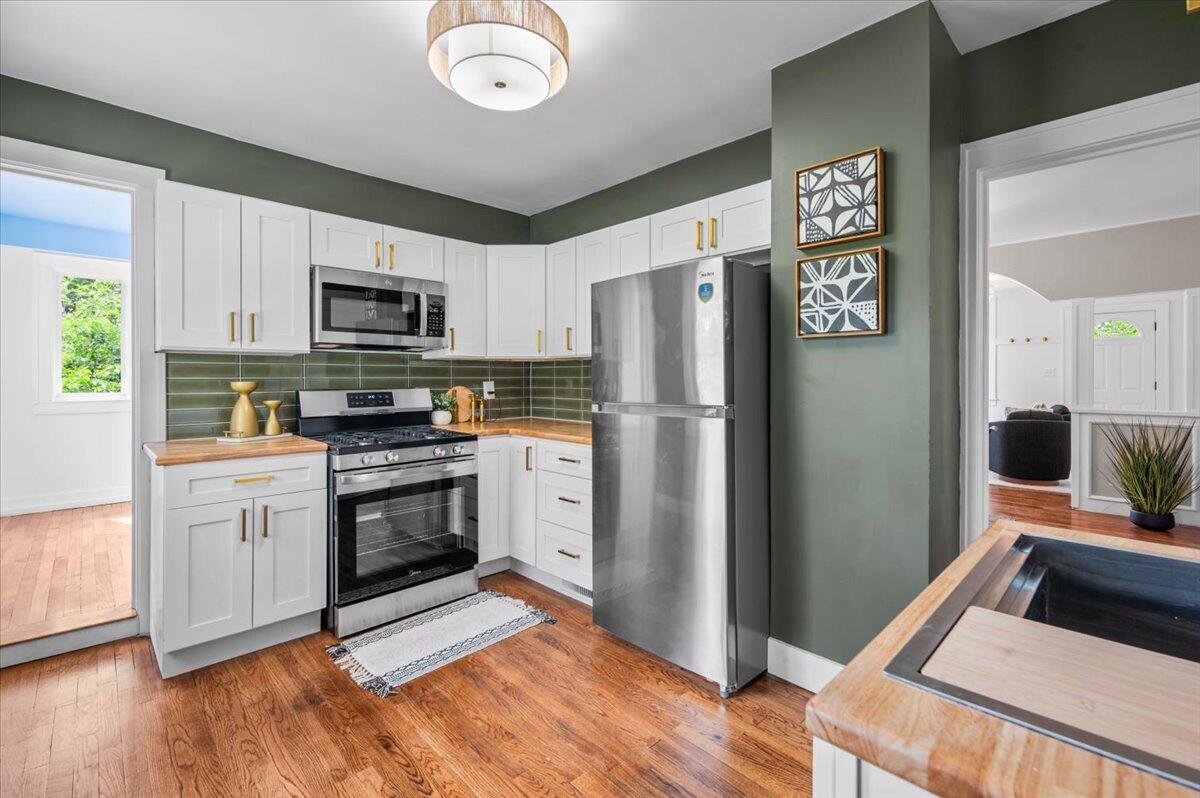 710 Leonard Street NE Grand Rapids MI 49503