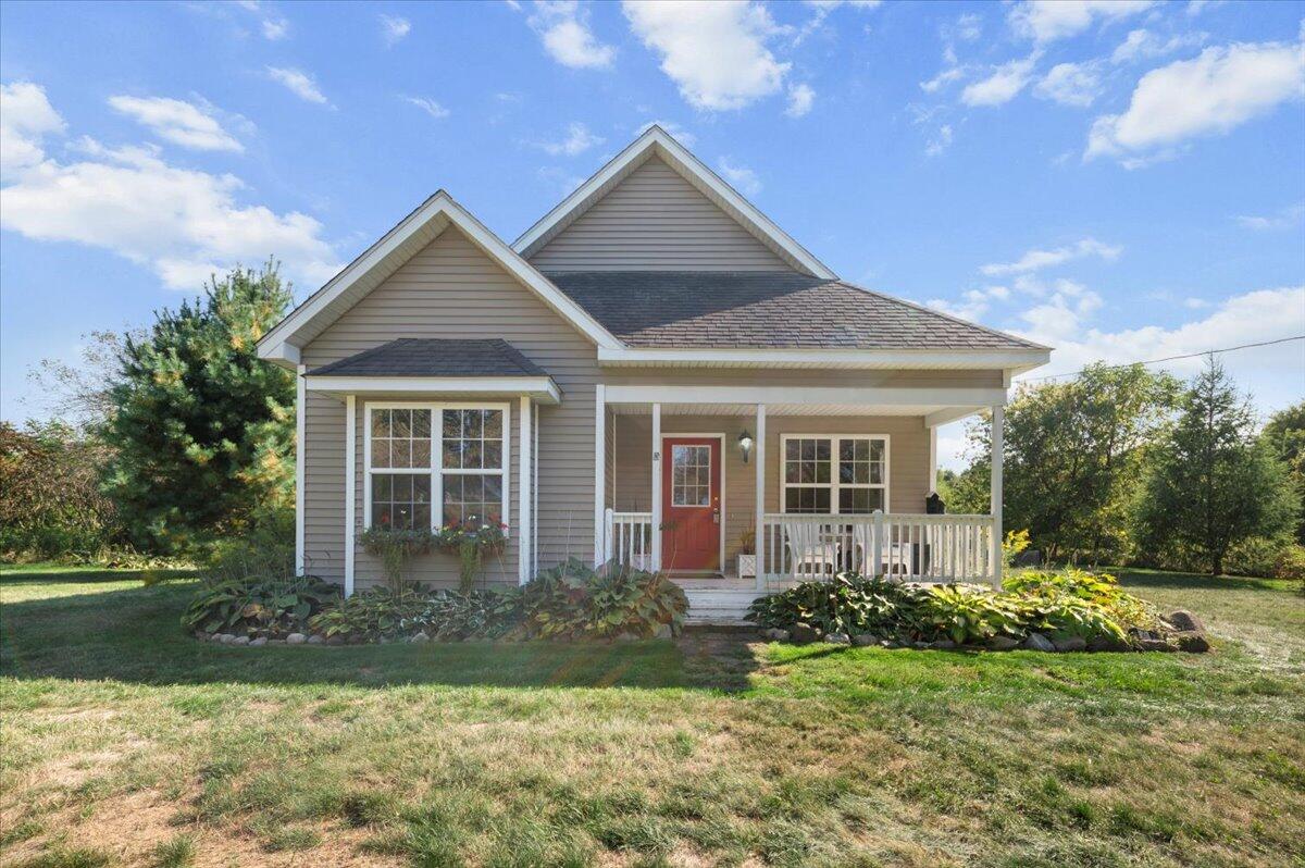 6378 122nd Avenue Fennville MI 49408