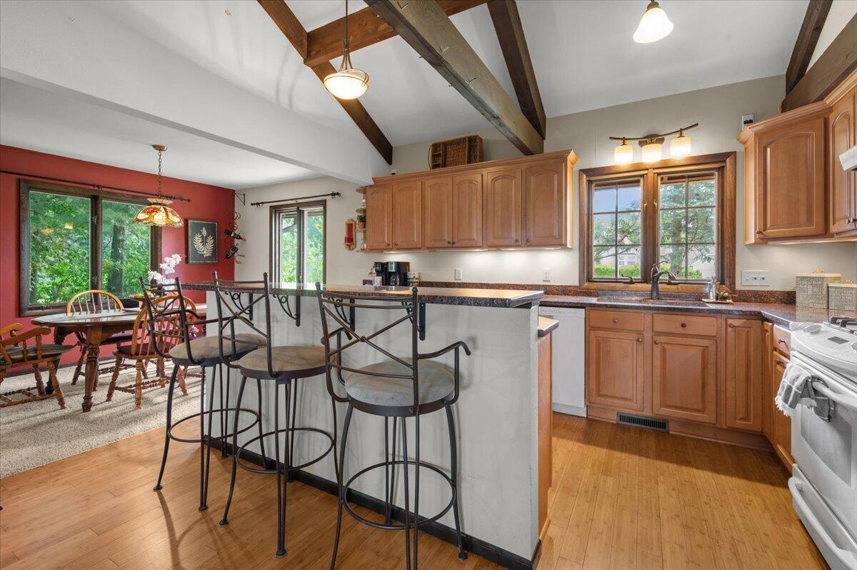 3365 Wildridge Drive NE Grand Rapids MI 49525