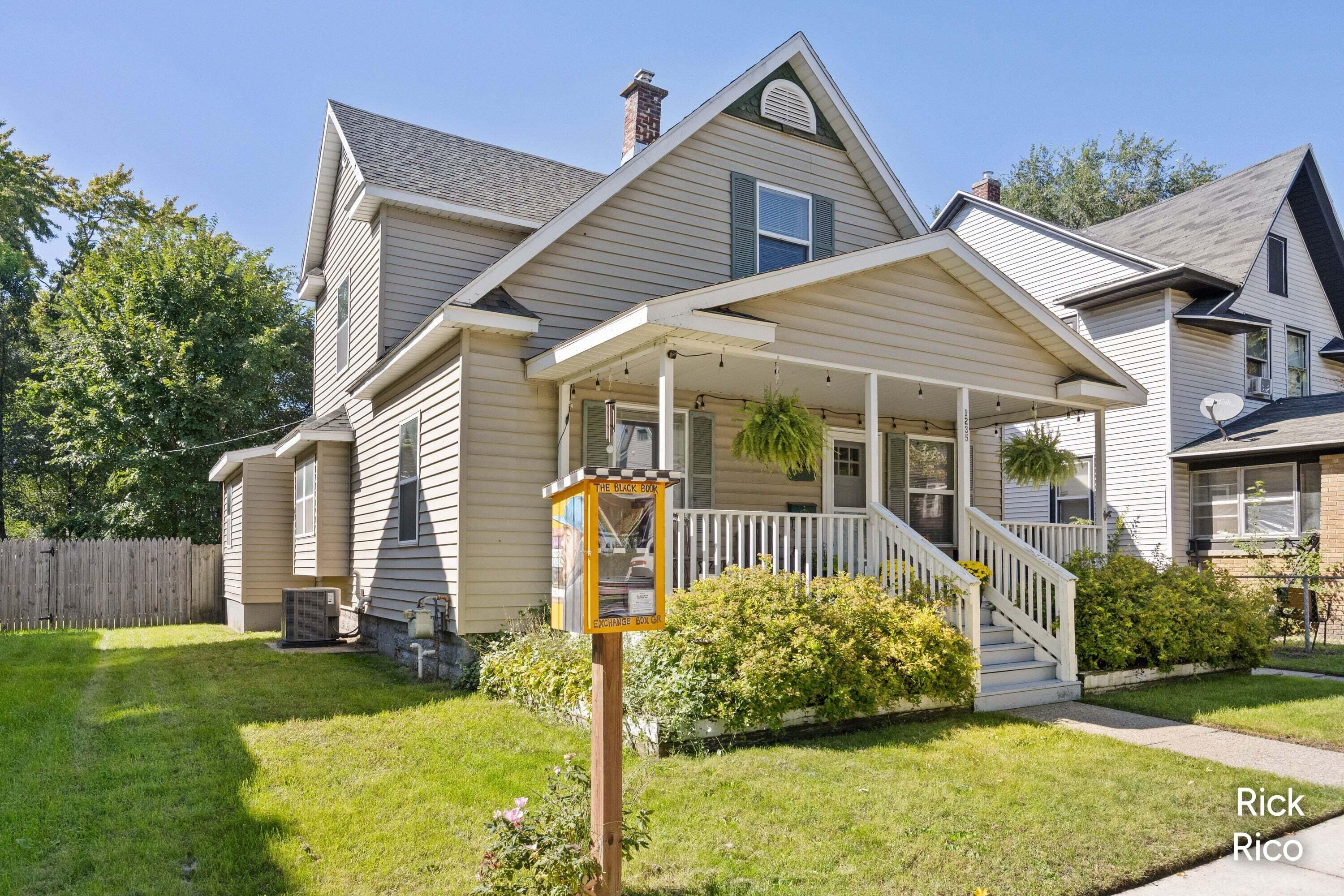 1235 Prospect Avenue SE Grand Rapids MI 49507