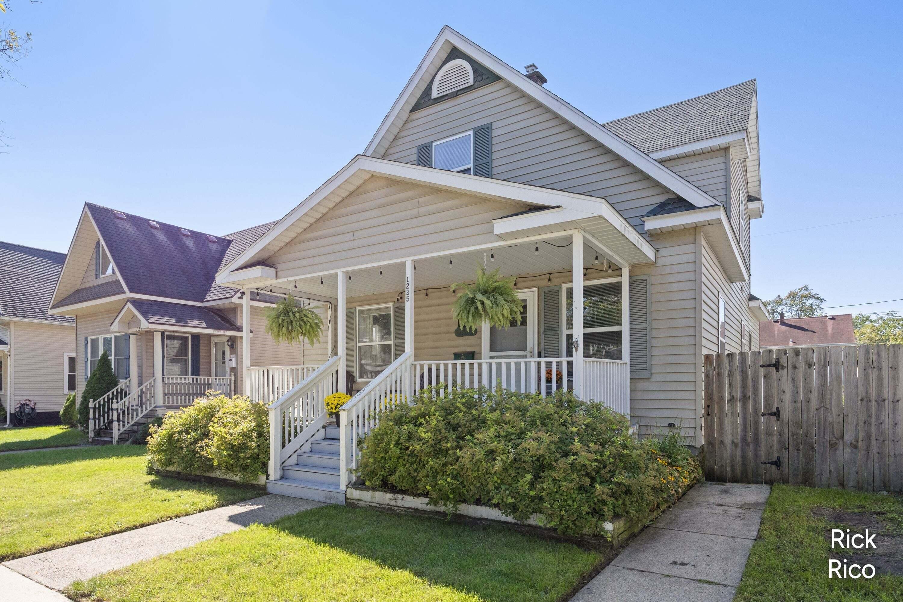 1235 Prospect Avenue SE Grand Rapids MI 49507