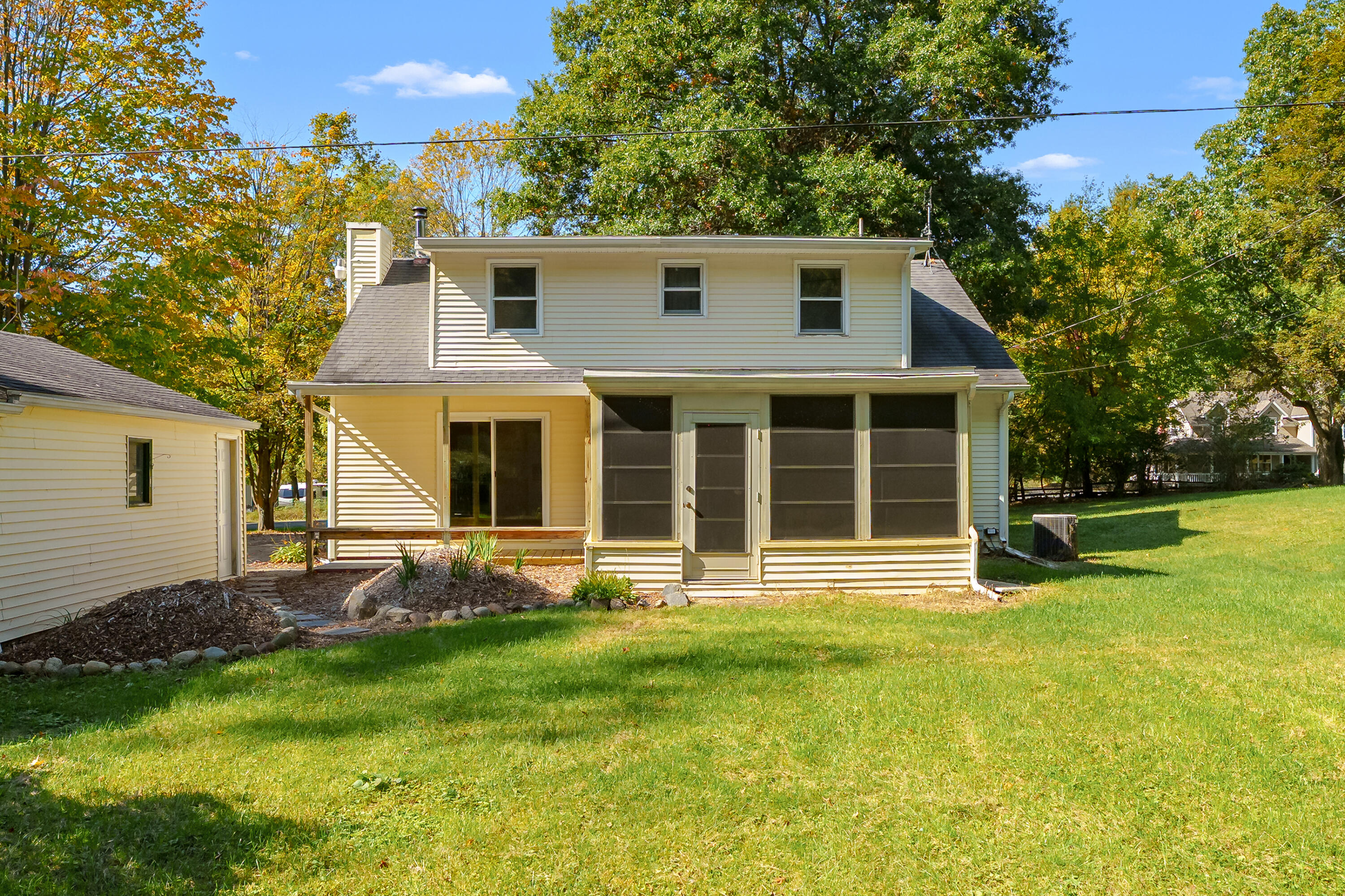 2871 S 6th Street Kalamazoo MI 49009