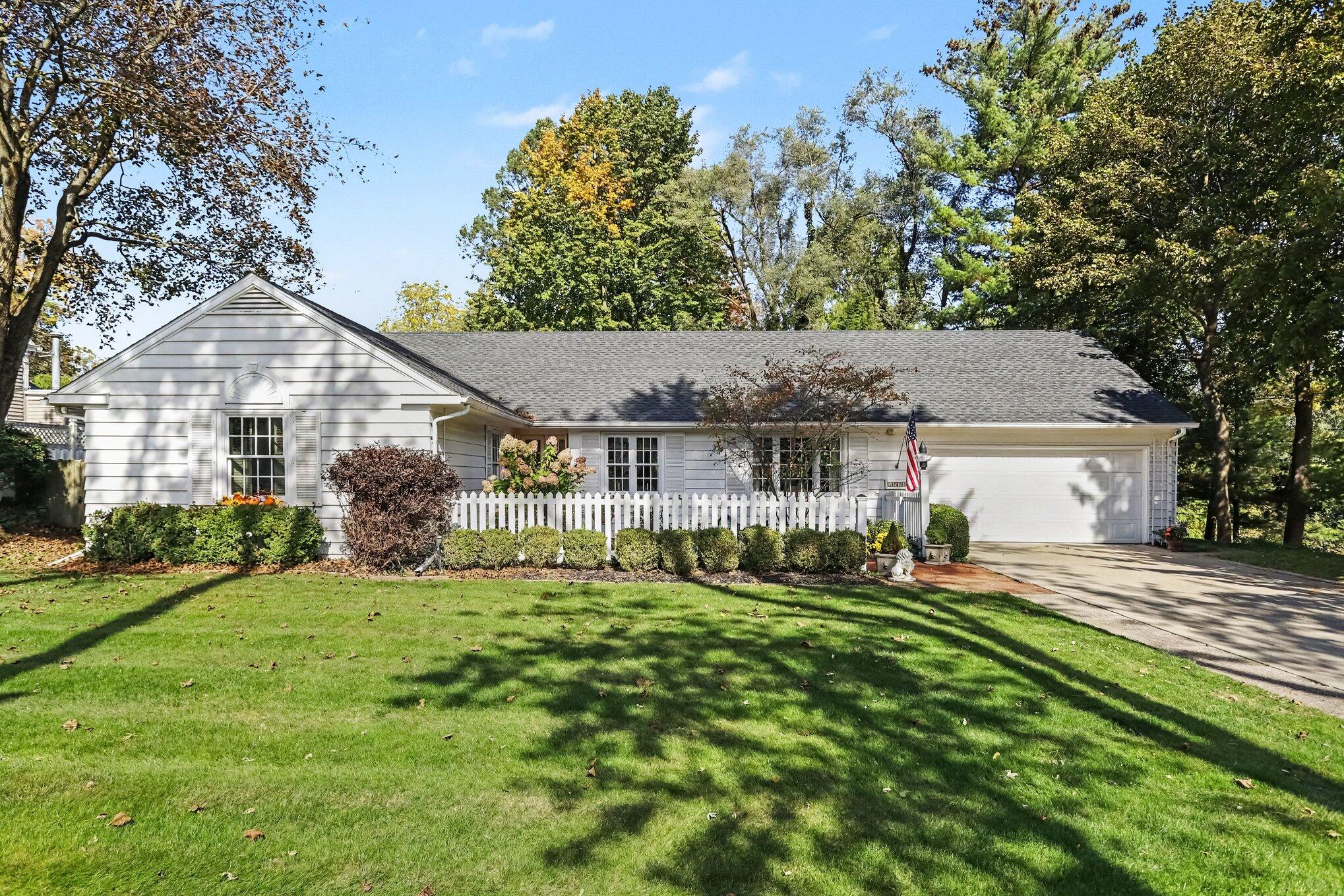 1006 Edgemoor Avenue Kalamazoo MI 49008