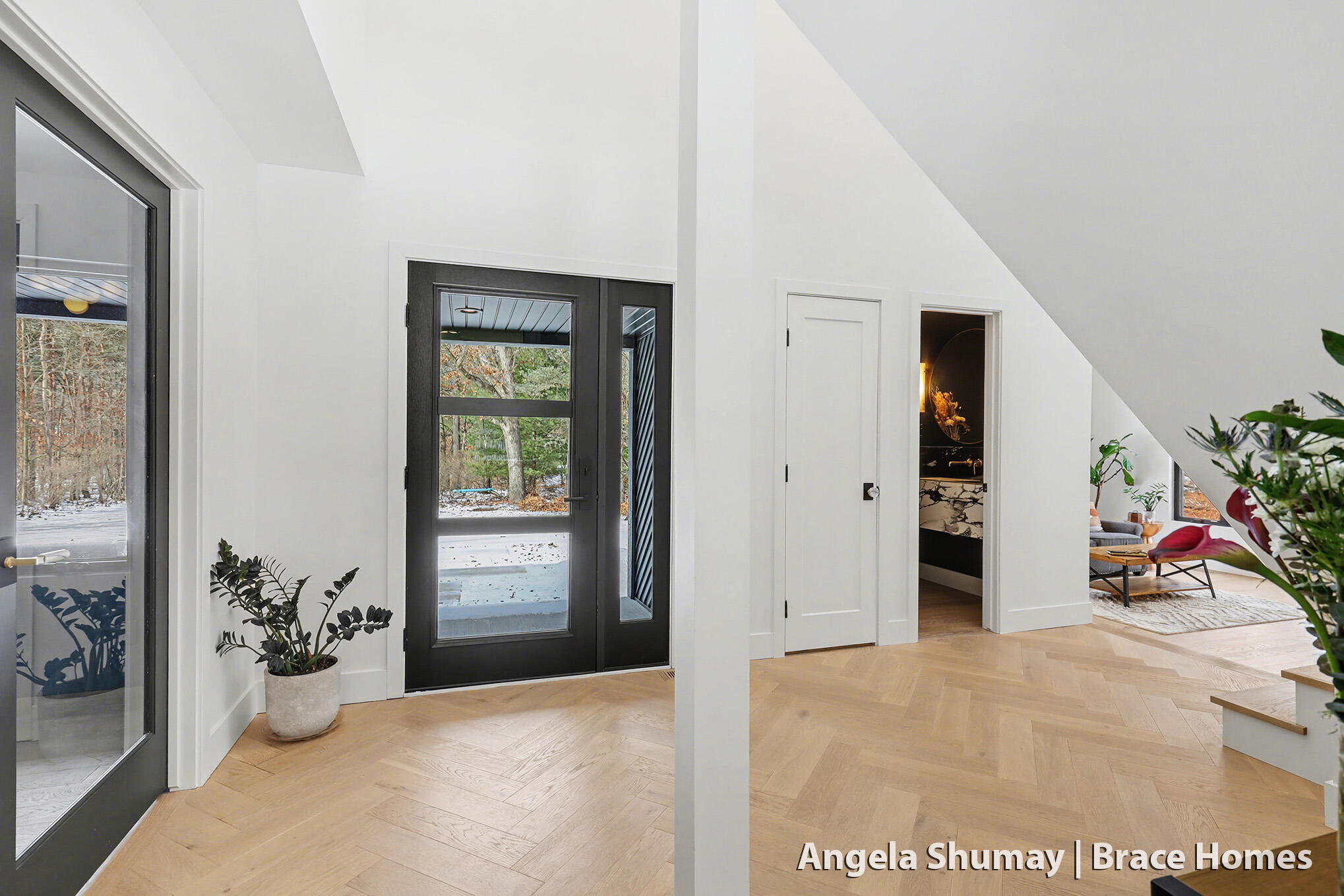 400 Greentree Lane NE Ada MI 49301