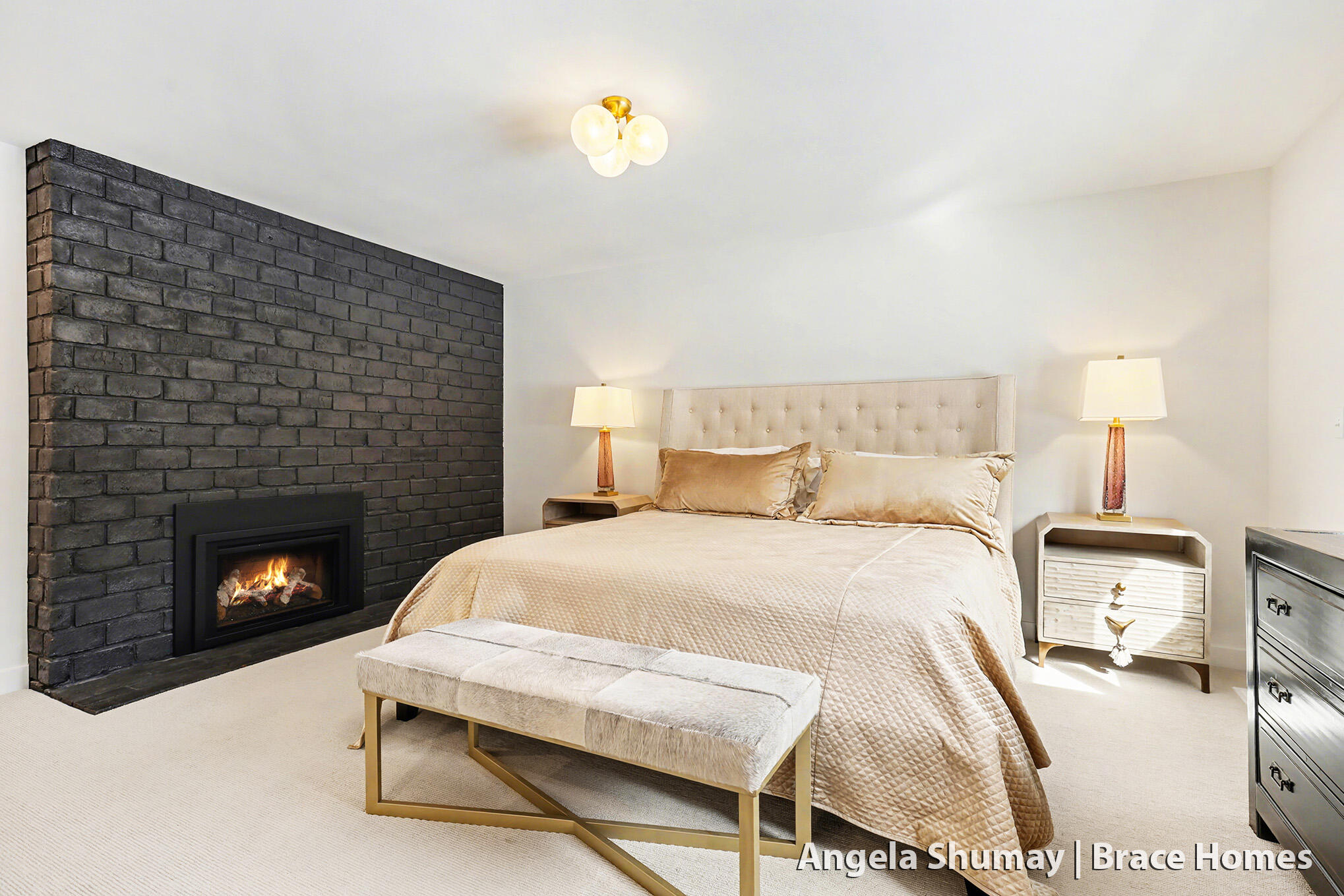 400 Greentree Lane NE Ada MI 49301